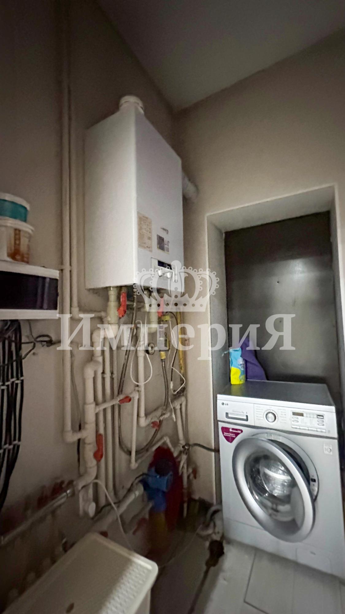 4-комнантная квартира, 170.0 м²,Сапиева за 65 000 000