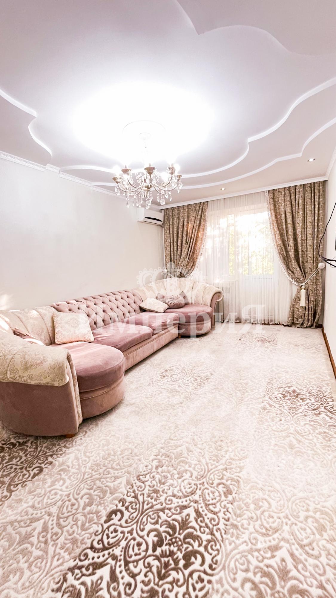 4-комнантная квартира, 80.0 м²,Казахстанская за 27 000 000