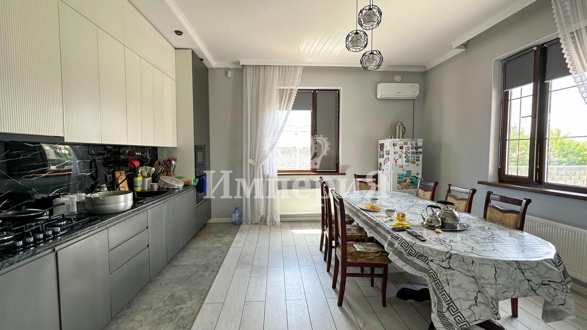 5-комнантный квартира, 208.0 м²,Талдыкорганская за 50 000 000