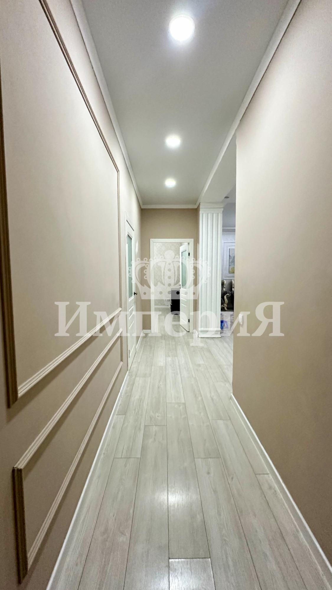 4-комнантная квартира, 170.0 м²,Сапиева за 65 000 000