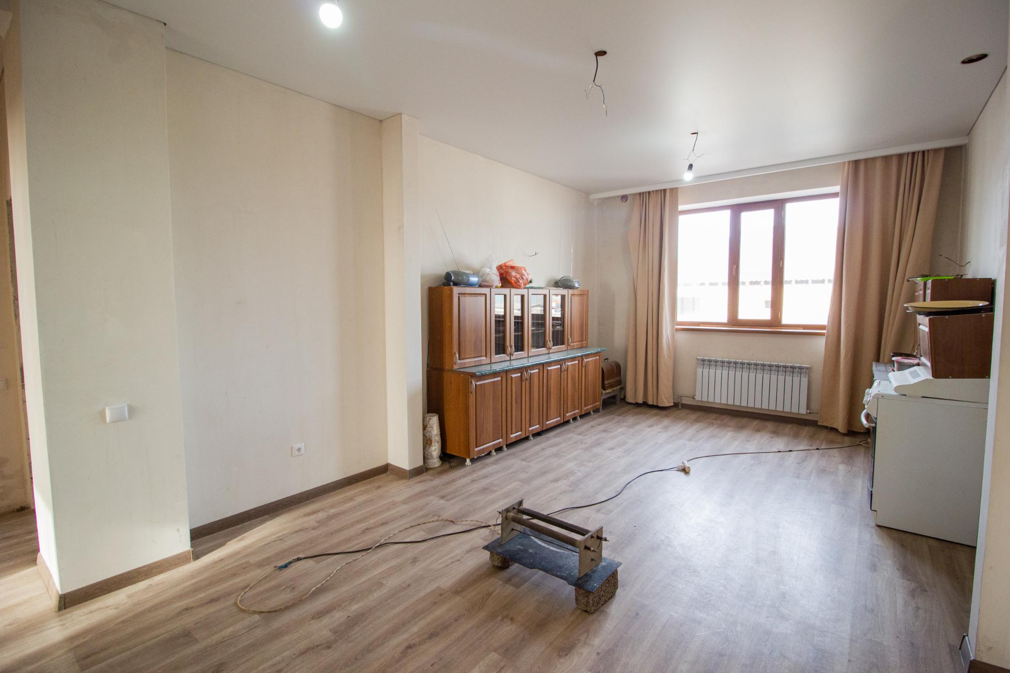 8-комнантный квартира, 267.0 м²,Баян батыра за 64 000 000