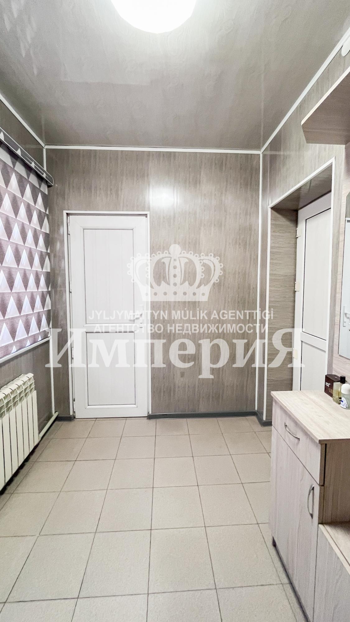 4-комнантный квартира, 47.0 м²,Терибаева за 19 000 000