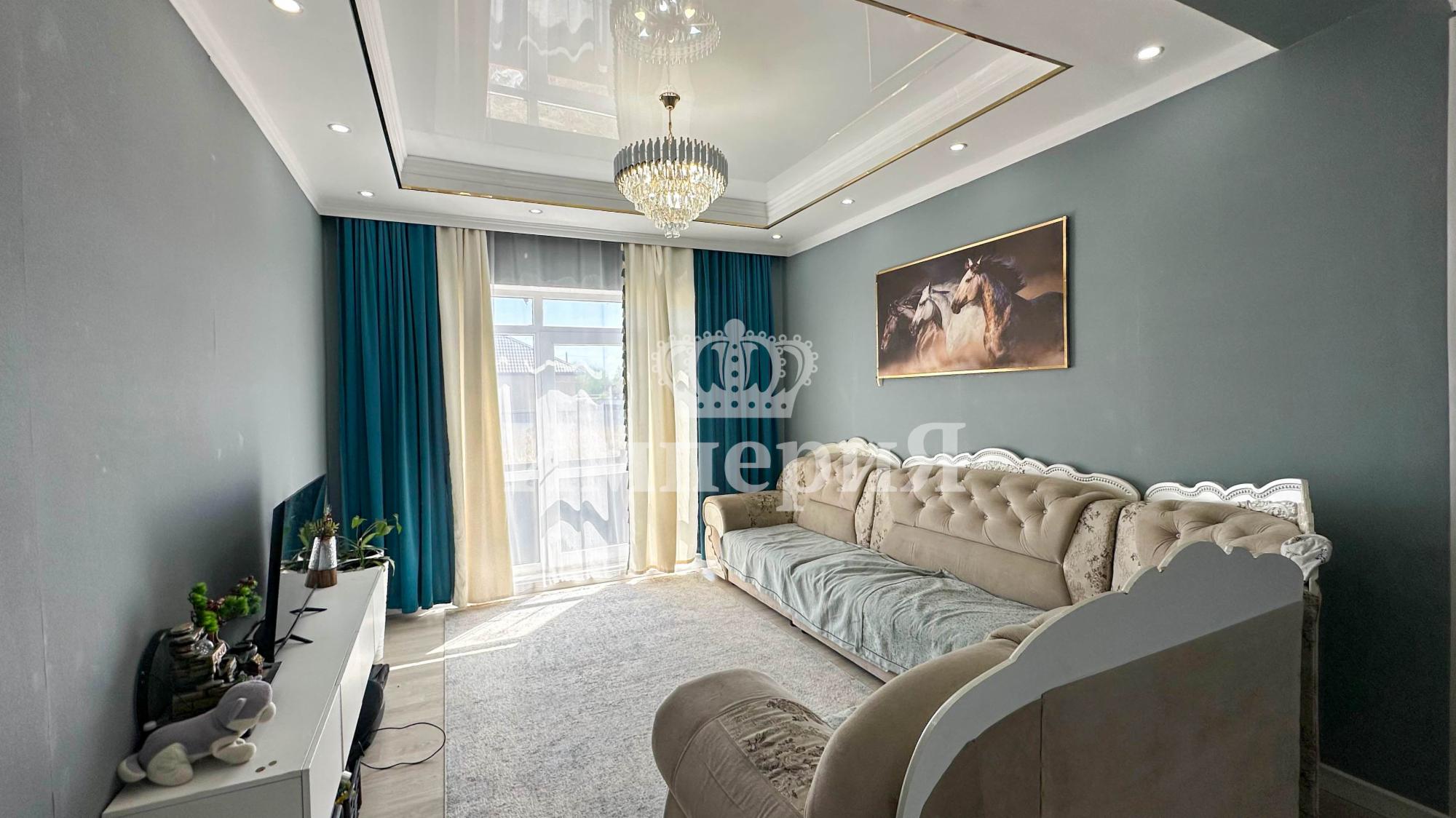 7-комнантный квартира, 220.0 м²,Абая за 40 000 000