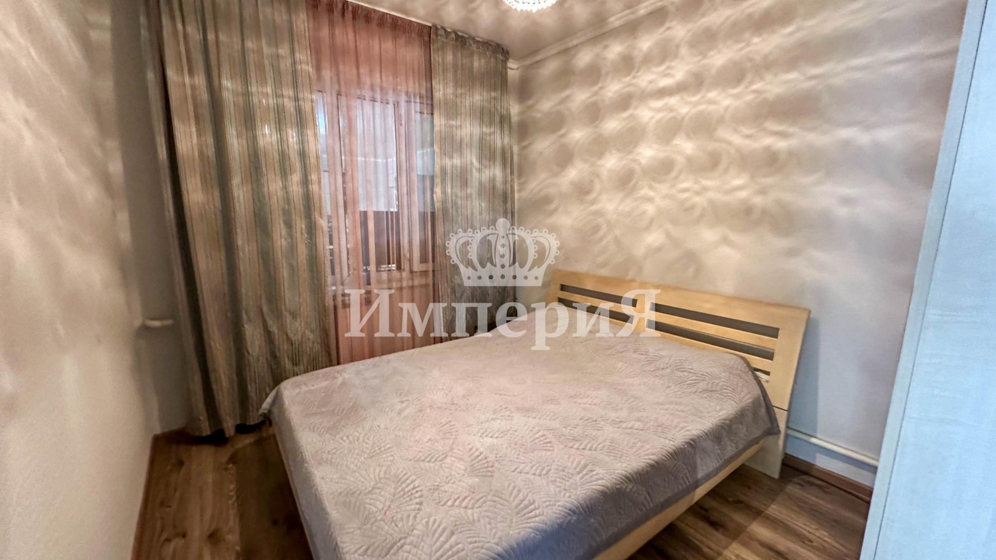 4-комнантный квартира, 100.0 м²,Абая за 40 000 000