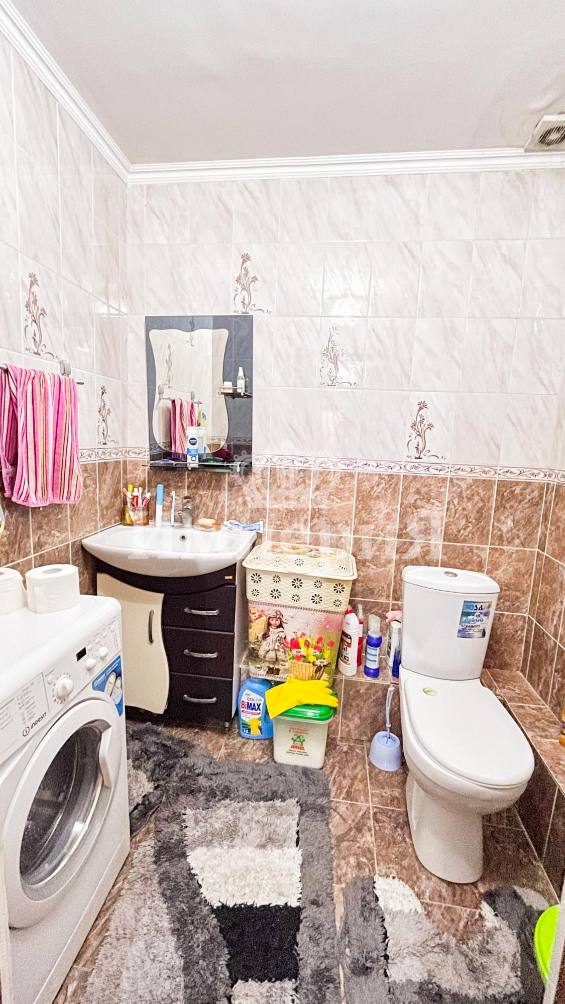 8-комнантный квартира, 270.0 м²,Циалковского за 32 000 000