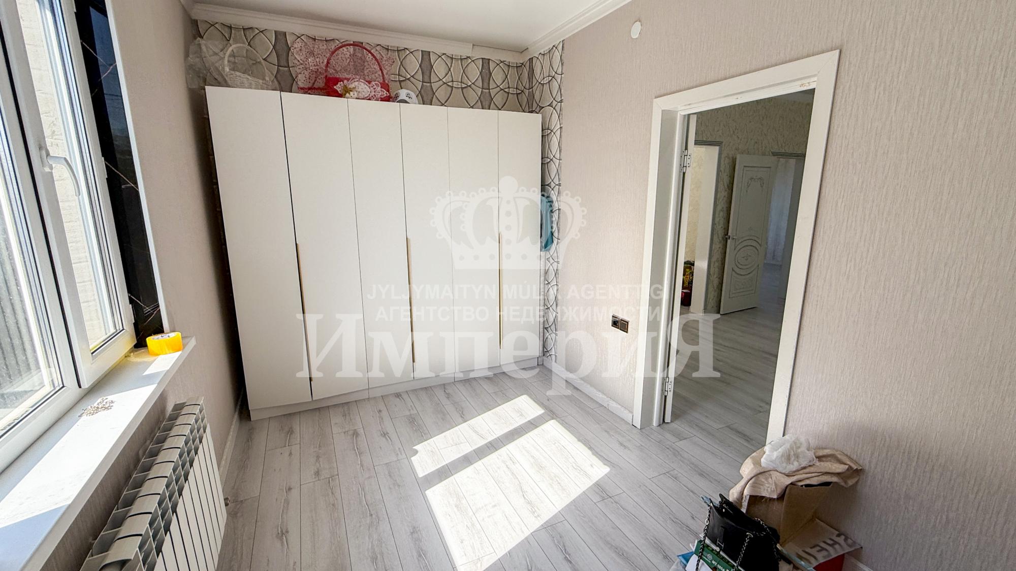 5-комнантный квартира, 114.7 м²,Садыкова за 52 000 000