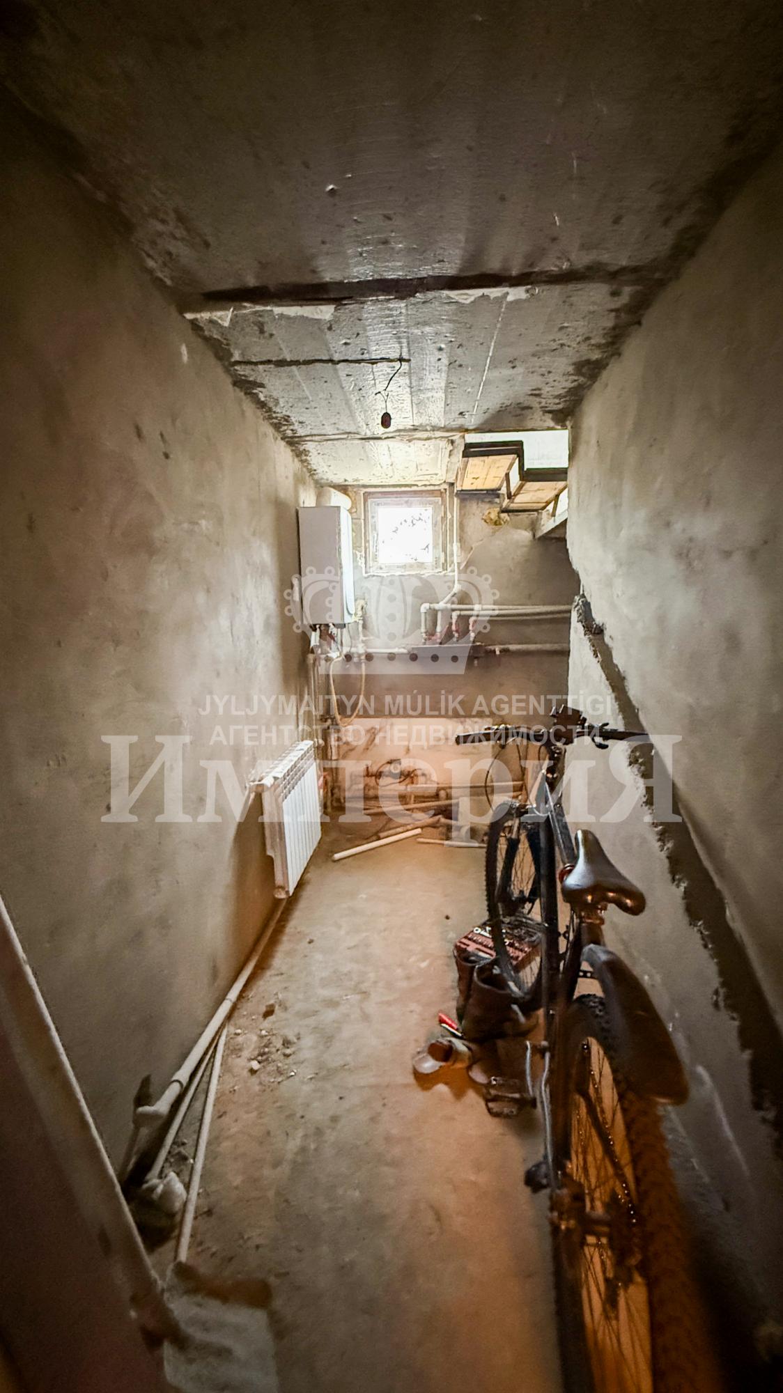 5-комнантный квартира, 185.0 м²,Сенгирбаева за 27 000 000