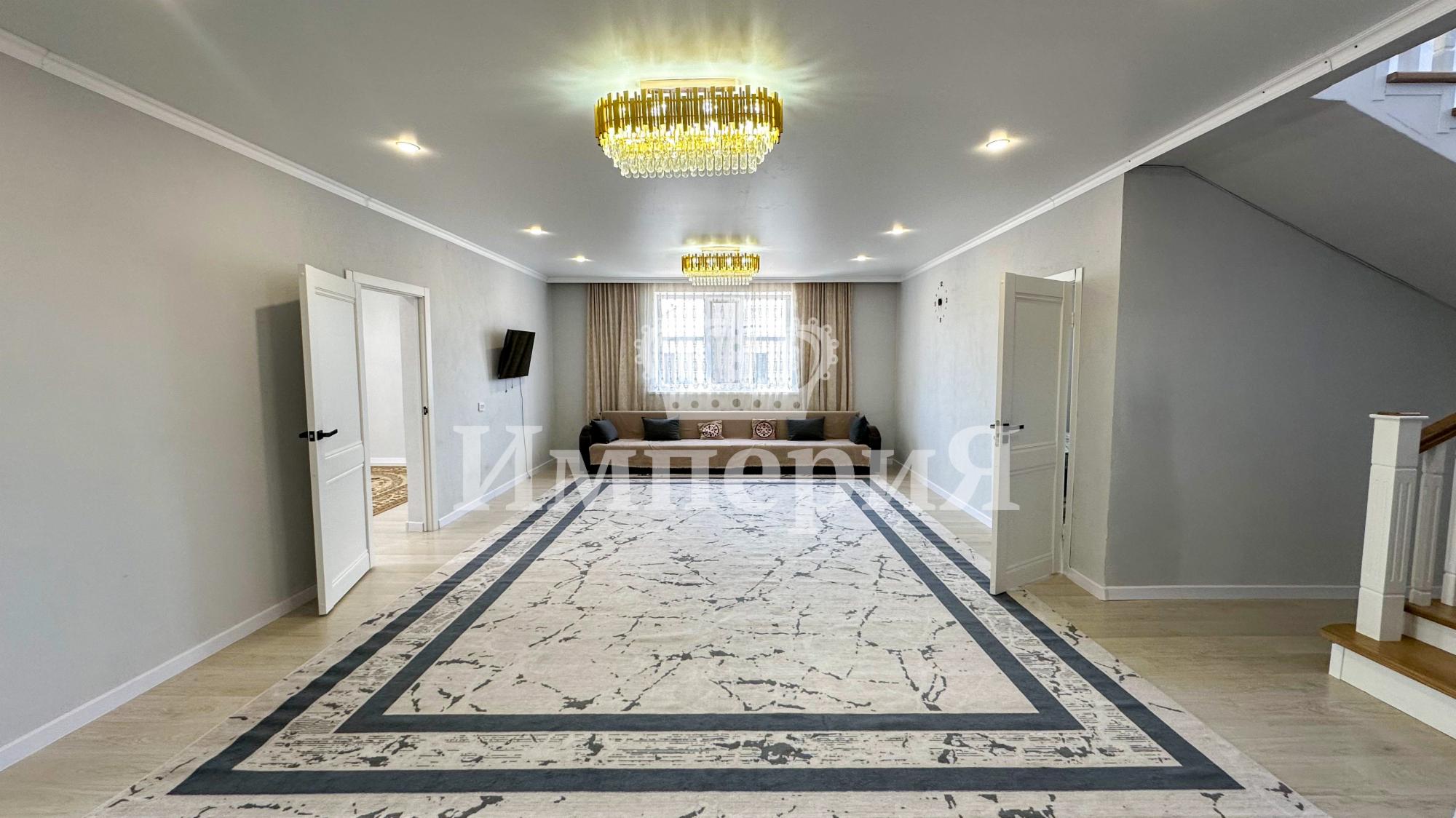 8-комнантный квартира, 137.0 м²,Абубакирова за 55 000 000