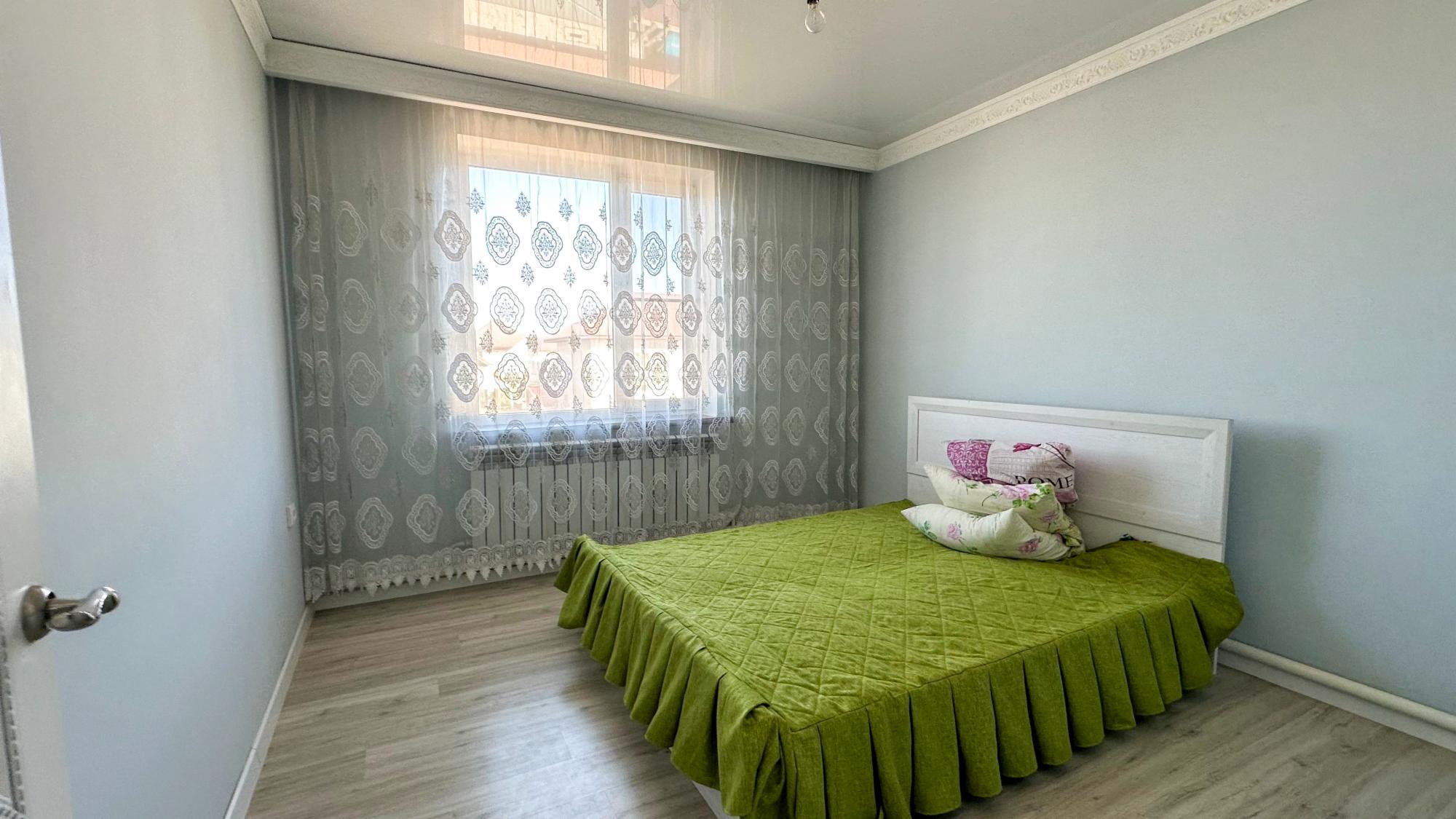 7-комнантный квартира, 264.0 м²,Жибек жолы за 90 000 000