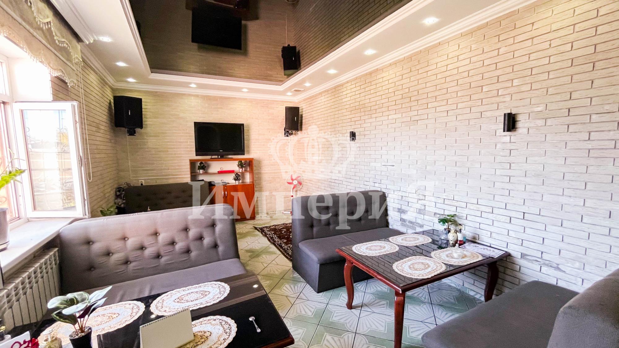 8-комнантный квартира, 557.0 м²,Желтоксан за 250 000 000