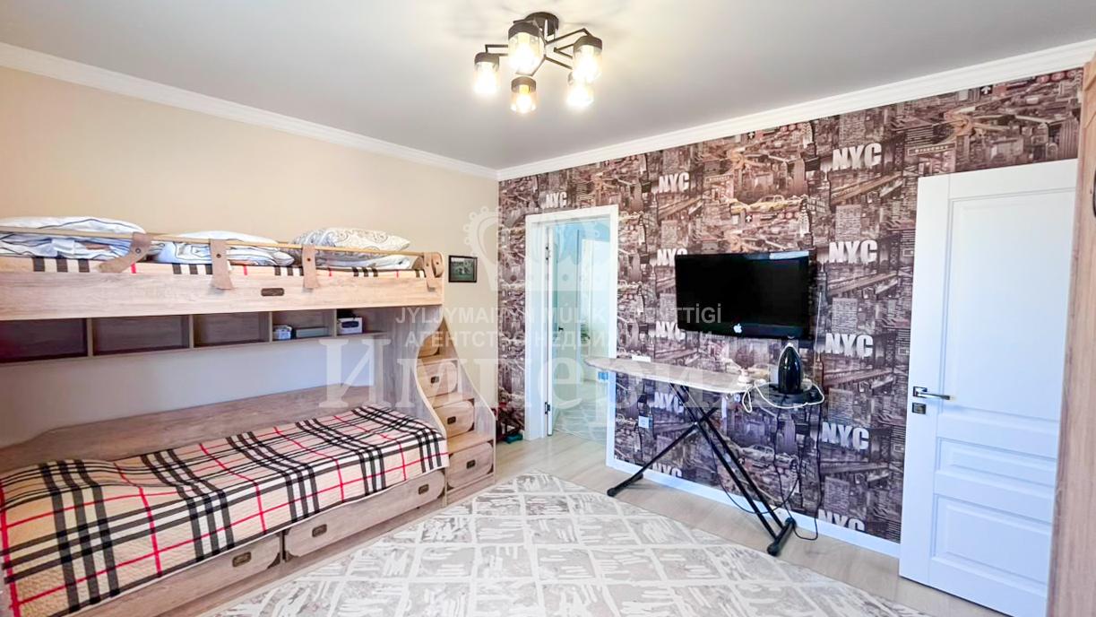 4-комнантный квартира, 132.3 м²,Кок Жазык за 44 000 000