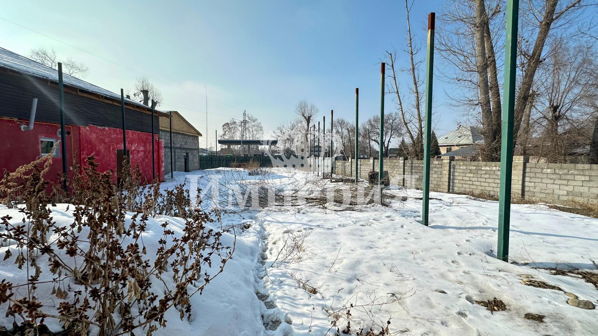 3-комнантный квартира, 306.0 м²,Абая за 30 000 000