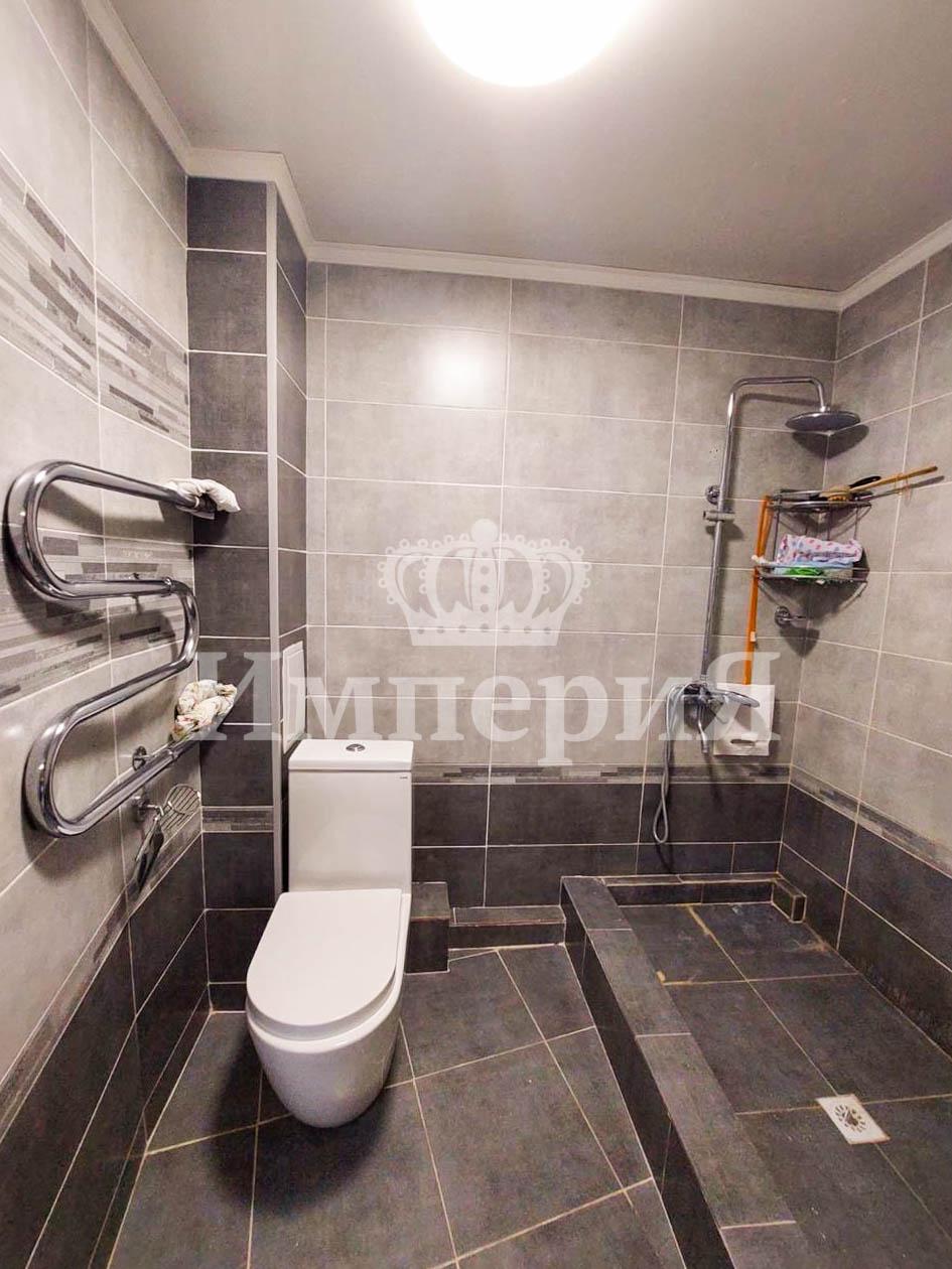 5-комнантная квартира, 97.0 м²,Толебаева за 34 000 000