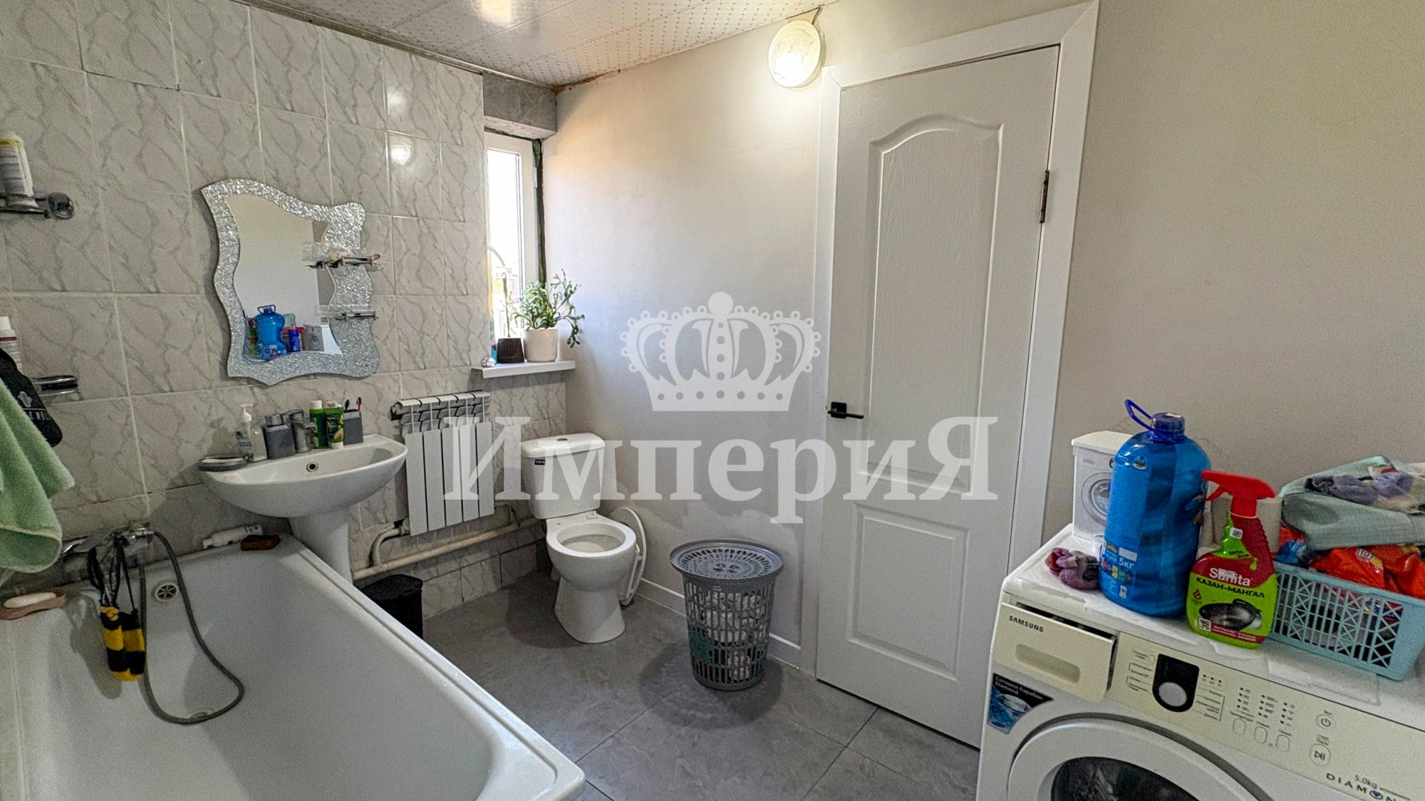 4-комнантный квартира, 93.0 м²,Жаксыгельдинова за 25 000 000