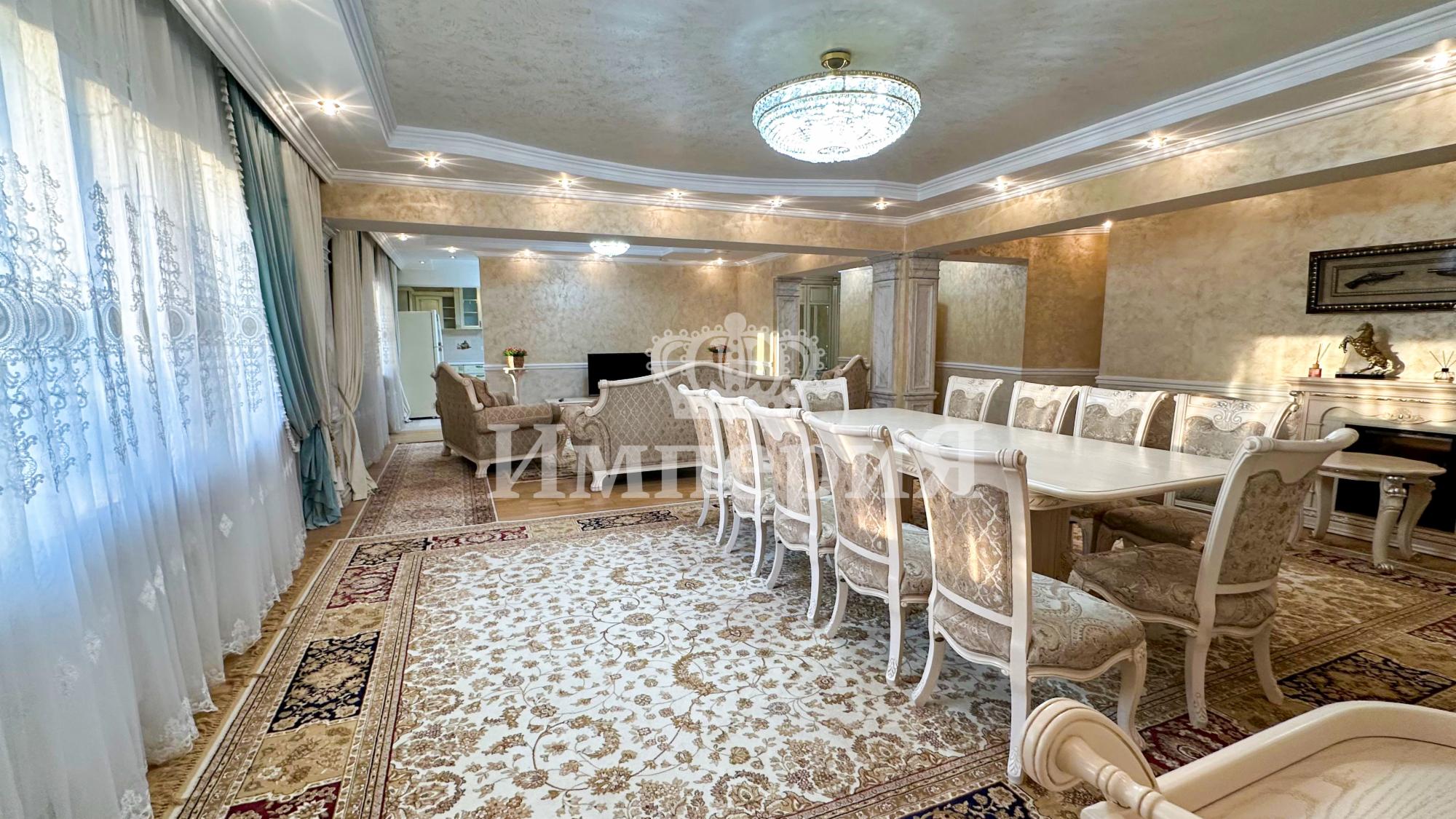 5-комнантная квартира, 180.0 м²,Каратал за 80 000 000