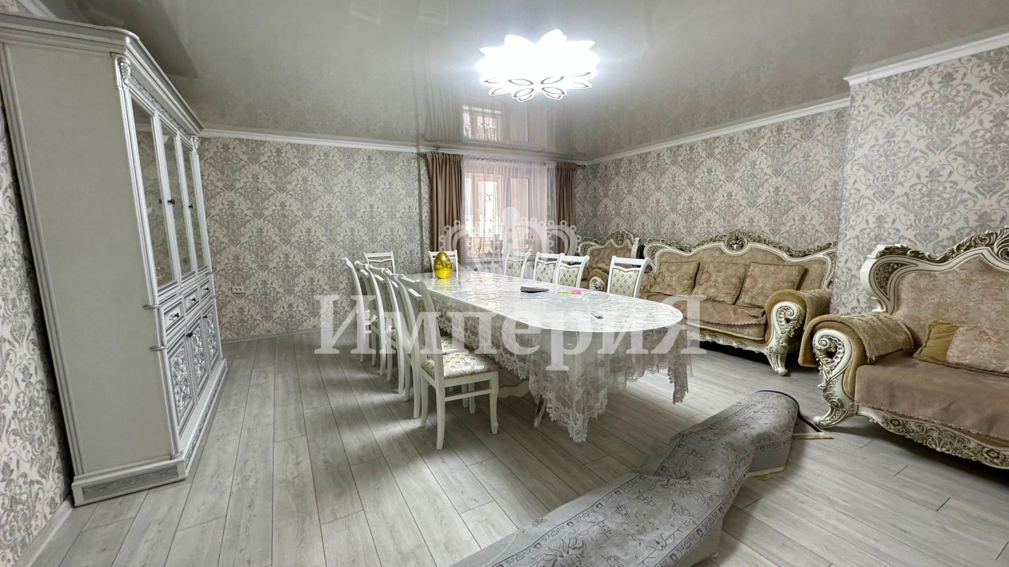 6-комнантный квартира, 380.0 м²,Чкалова за 51 000 000