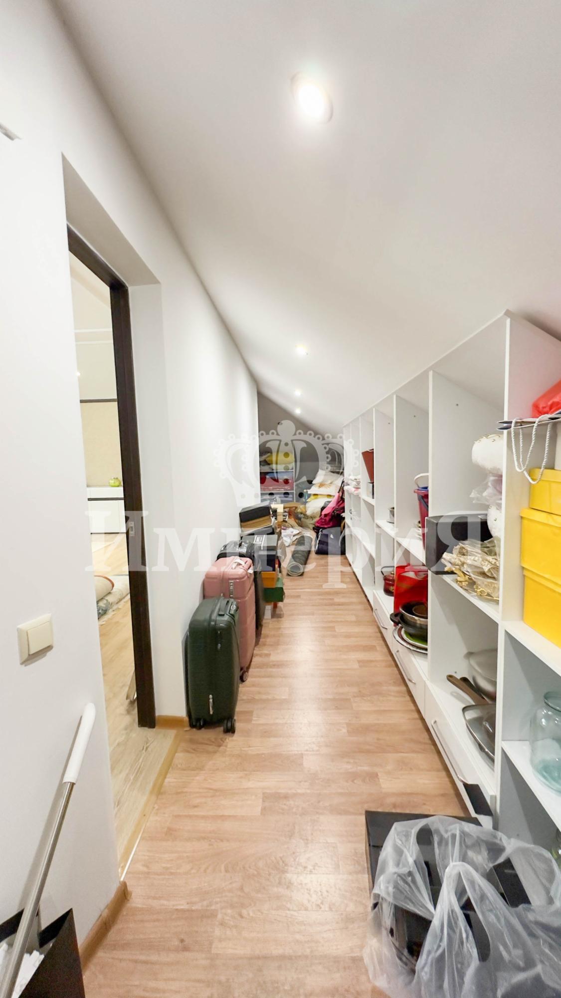 7-комнантный квартира, 395.0 м²,Базарбаева за 75 000 000