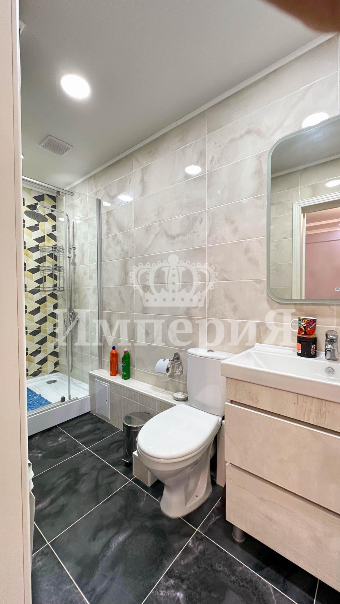 5-комнантная квартира, 176.0 м²,Назарбаева за 52 000 000