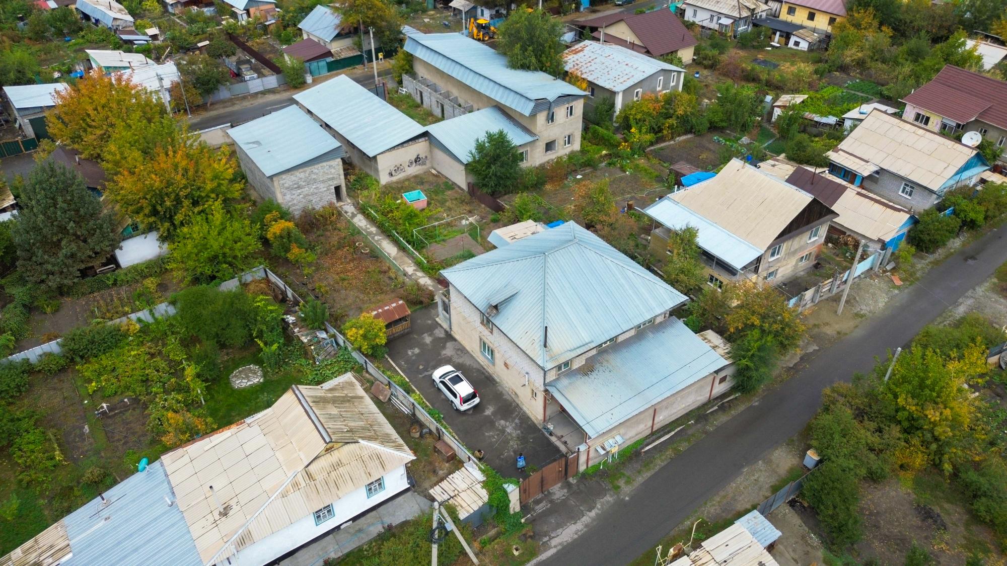 5-комнантный квартира, 215.0 м²,Брусиловского за 33 000 000