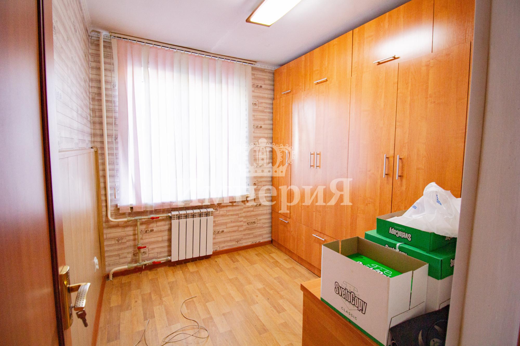4-комнантный квартира, 67.0 м²,Назарбаева за 18 000 000