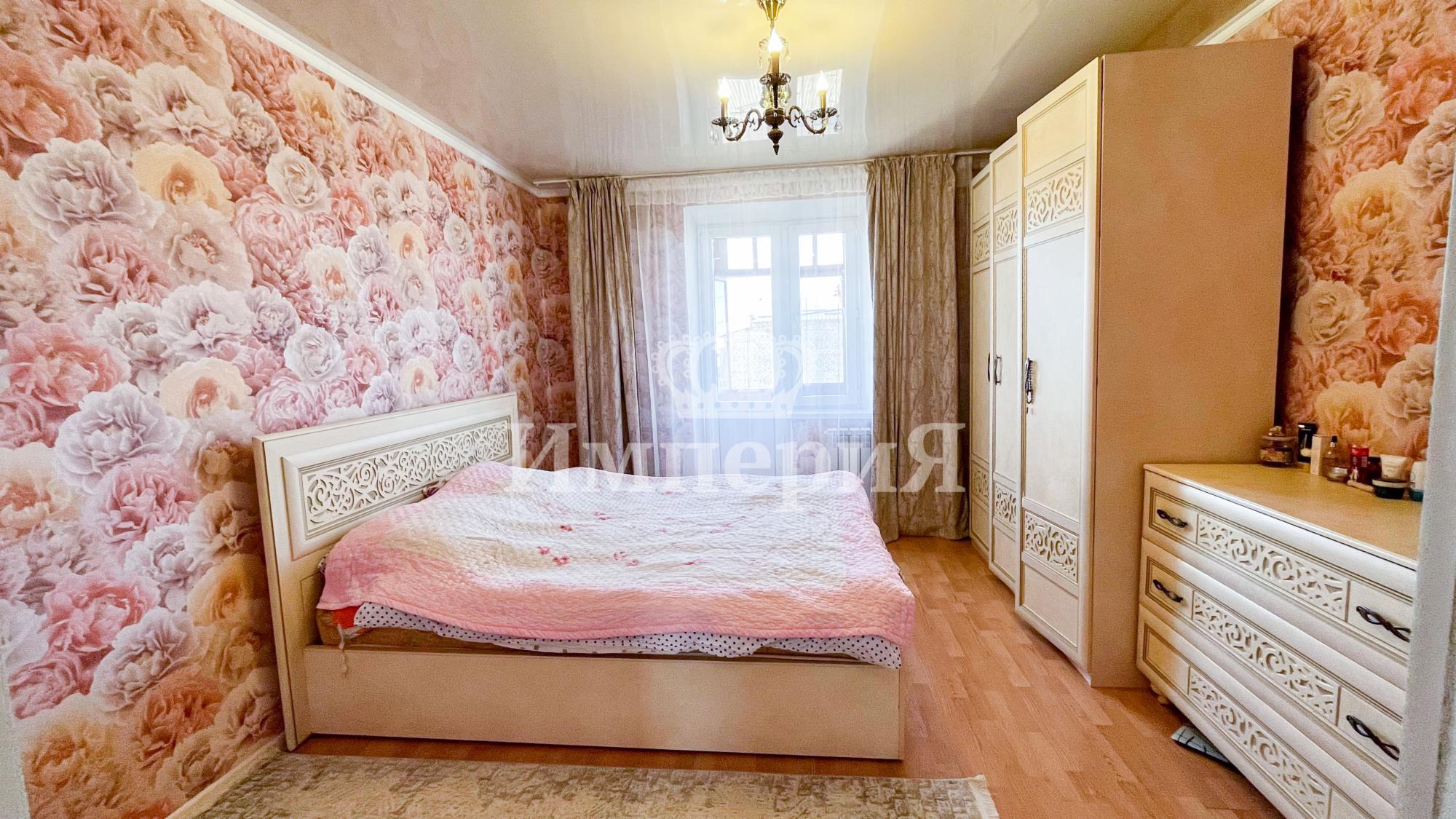 4-комнантная квартира, 98.0 м²,4 мкр за 27 600 000