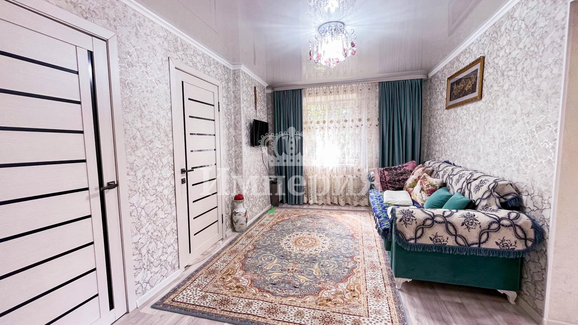 4-комнантный квартира, 73.0 м²,Брусиловского за 20 000 000