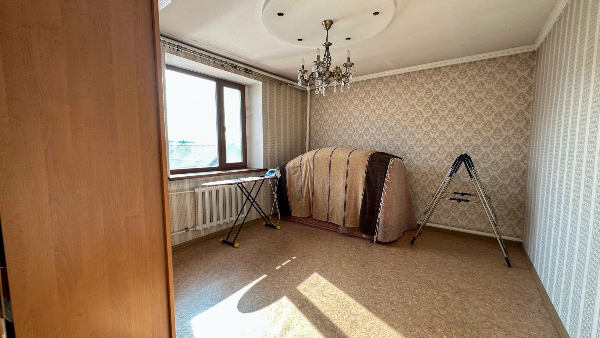 7-комнантный квартира, 263.0 м²,Базарбаева за 75 000 000