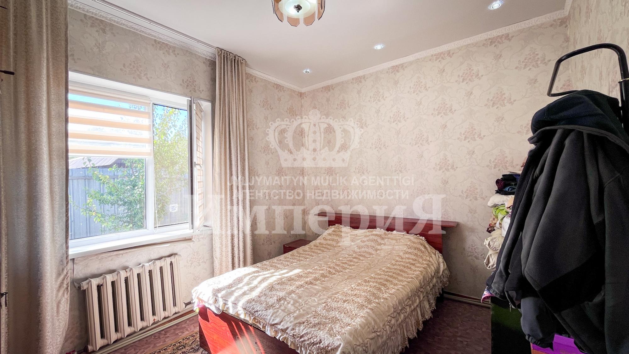 4-комнантный квартира, 117.0 м²,Абылай Хана за 27 000 000