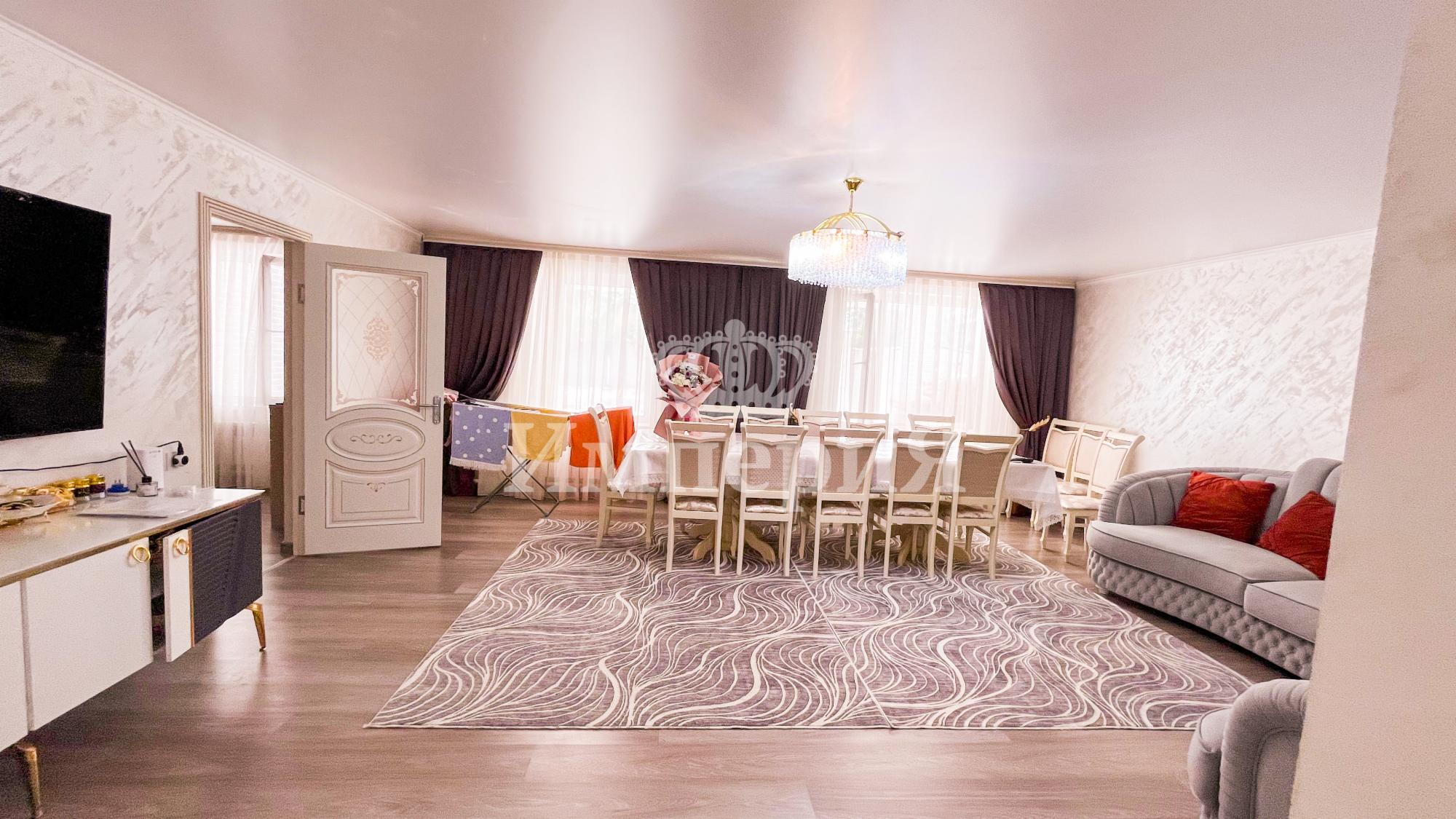 12-комнантный квартира, 465.0 м²,Жамбыла за 150 000 000