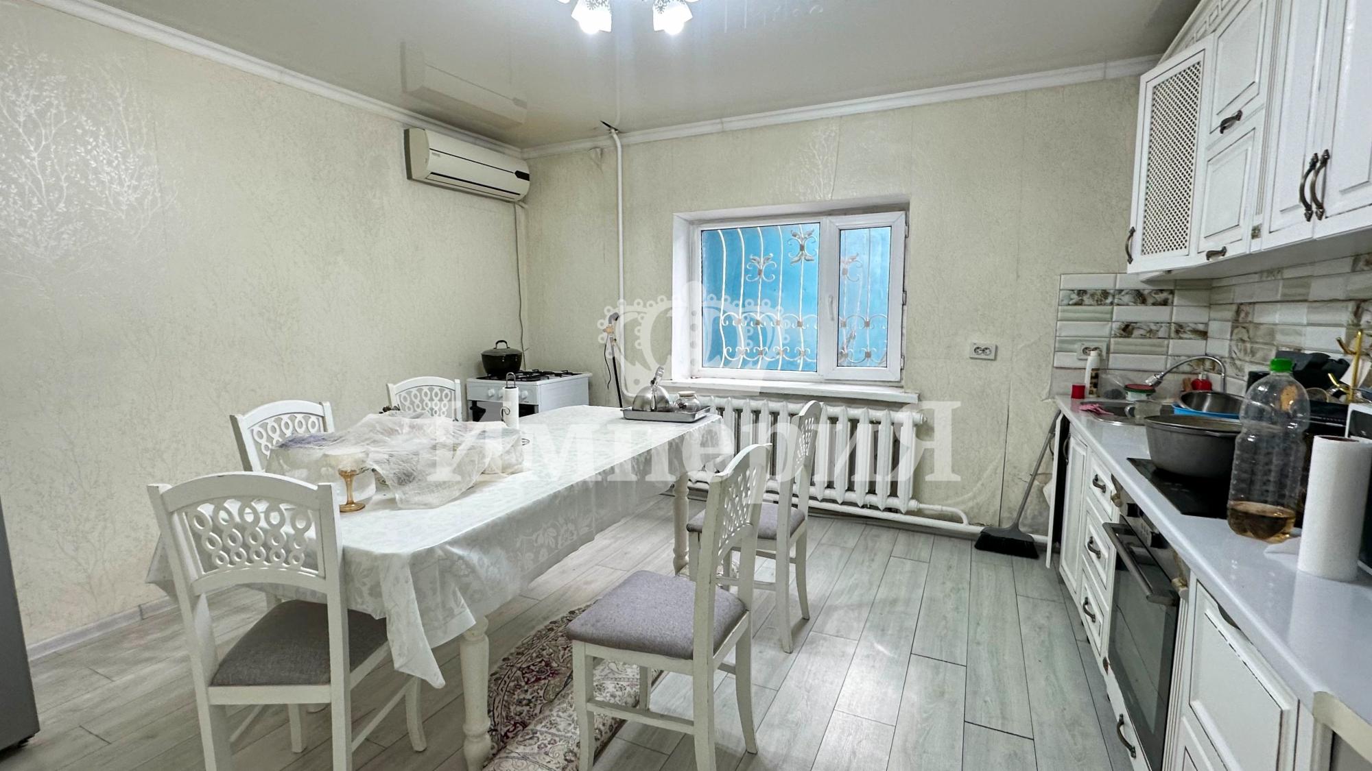 6-комнантный квартира, 380.0 м²,Чкалова за 51 000 000