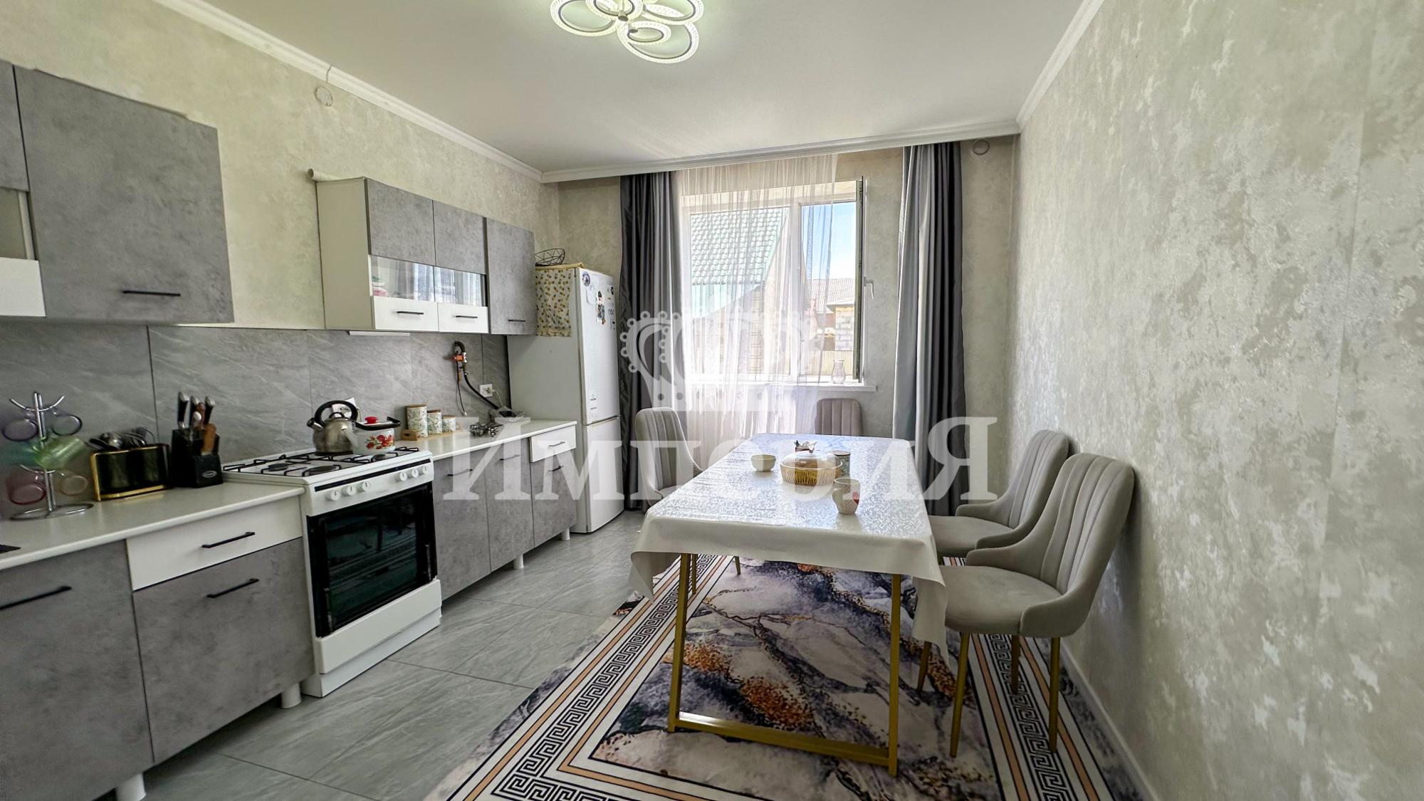 8-комнантный квартира, 137.0 м²,Абубакирова за 55 000 000