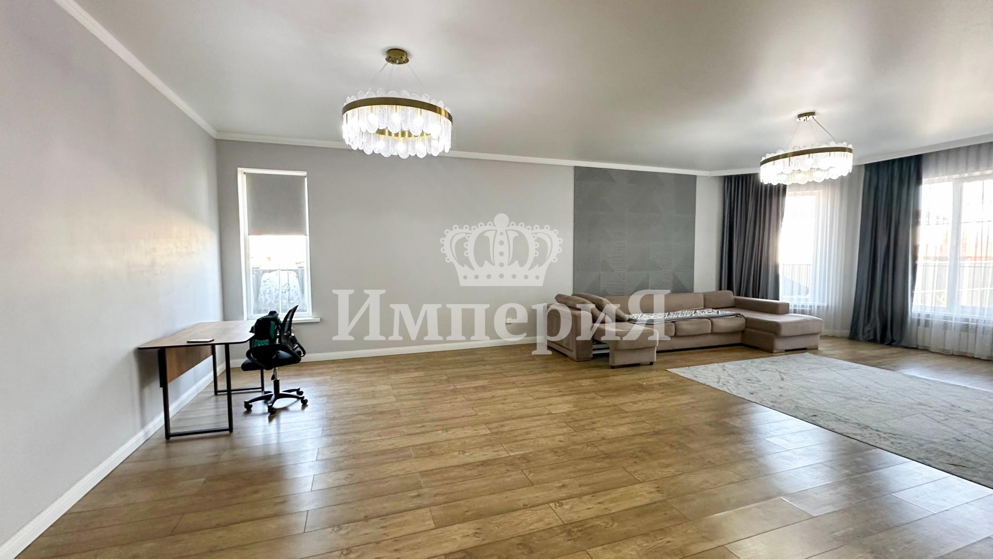 5-комнантный квартира, 190.0 м²,Абая за 59 000 000