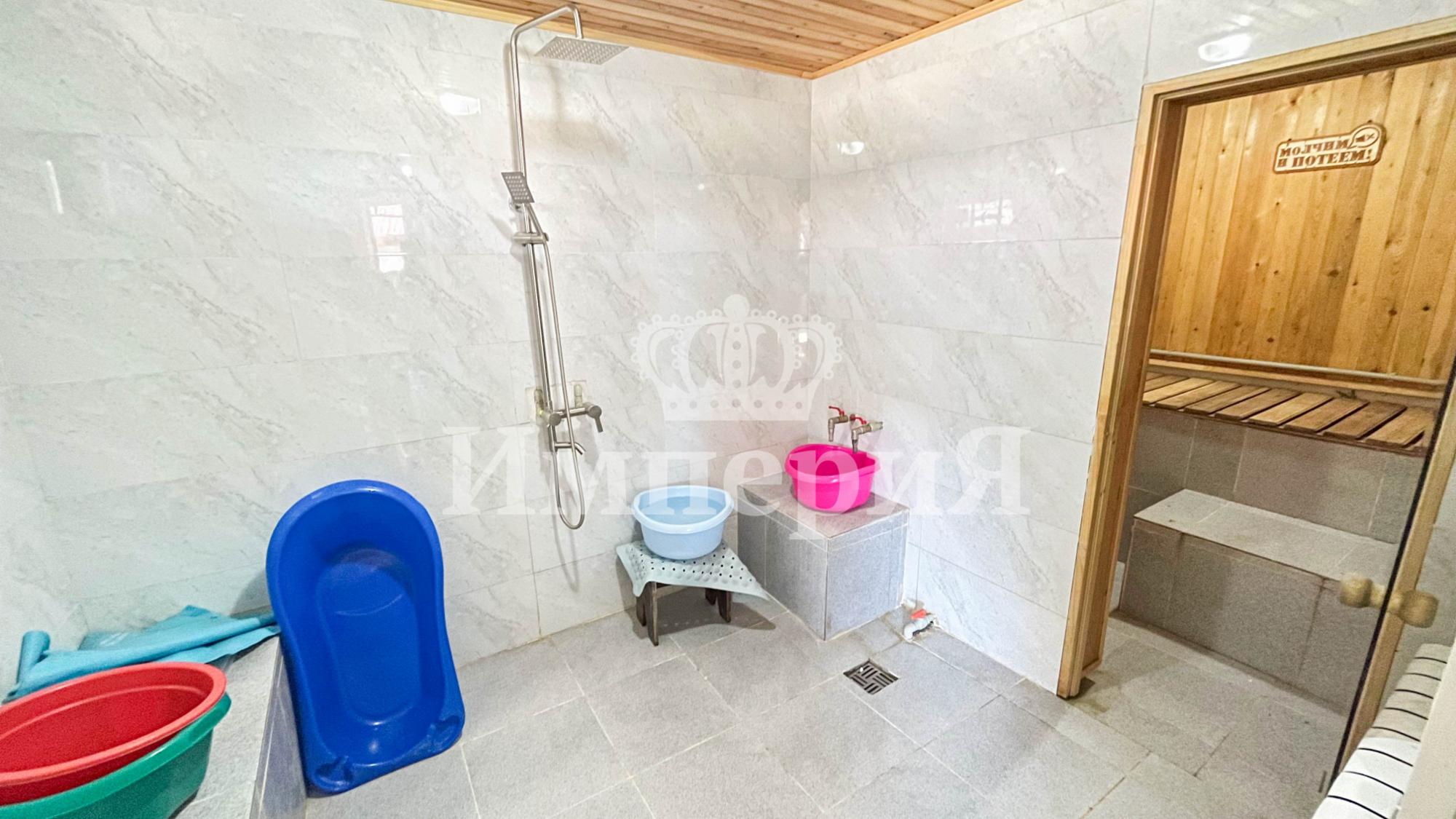 7-комнантный квартира, 263.0 м²,Жибек жолы за 75 000 000