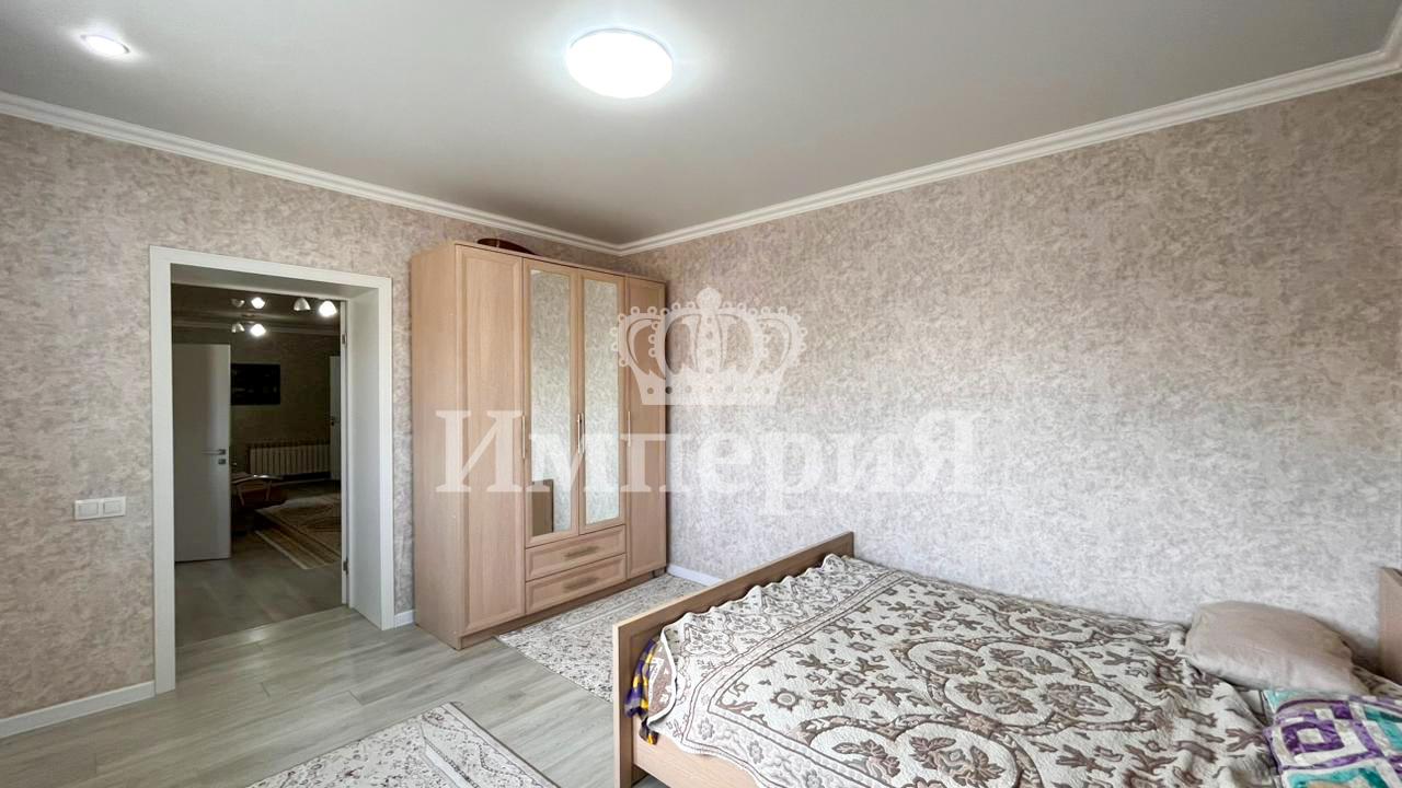 6-комнантный квартира, 216.0 м²,Болашак за 60 000 000