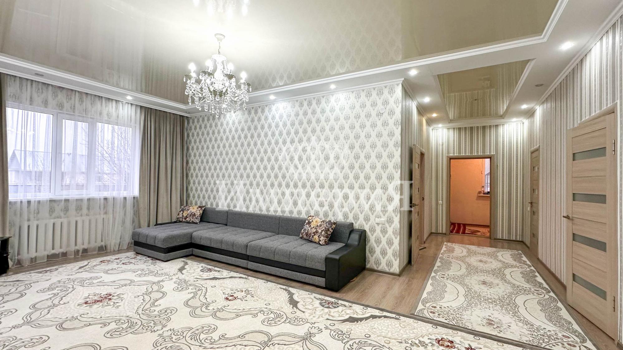 5-комнантный квартира, 125.0 м²,Галымдар за 42 000 000