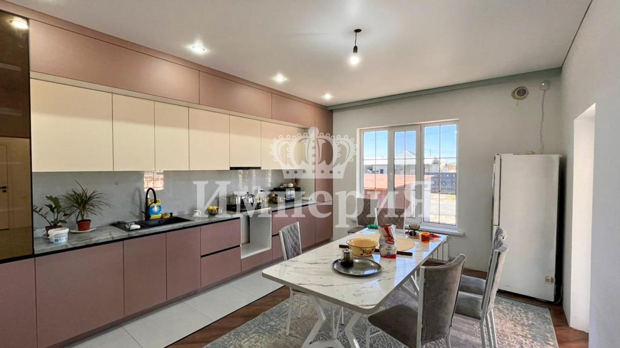 5-комнантный квартира, 167.0 м²,Абубакирова за 47 000 000