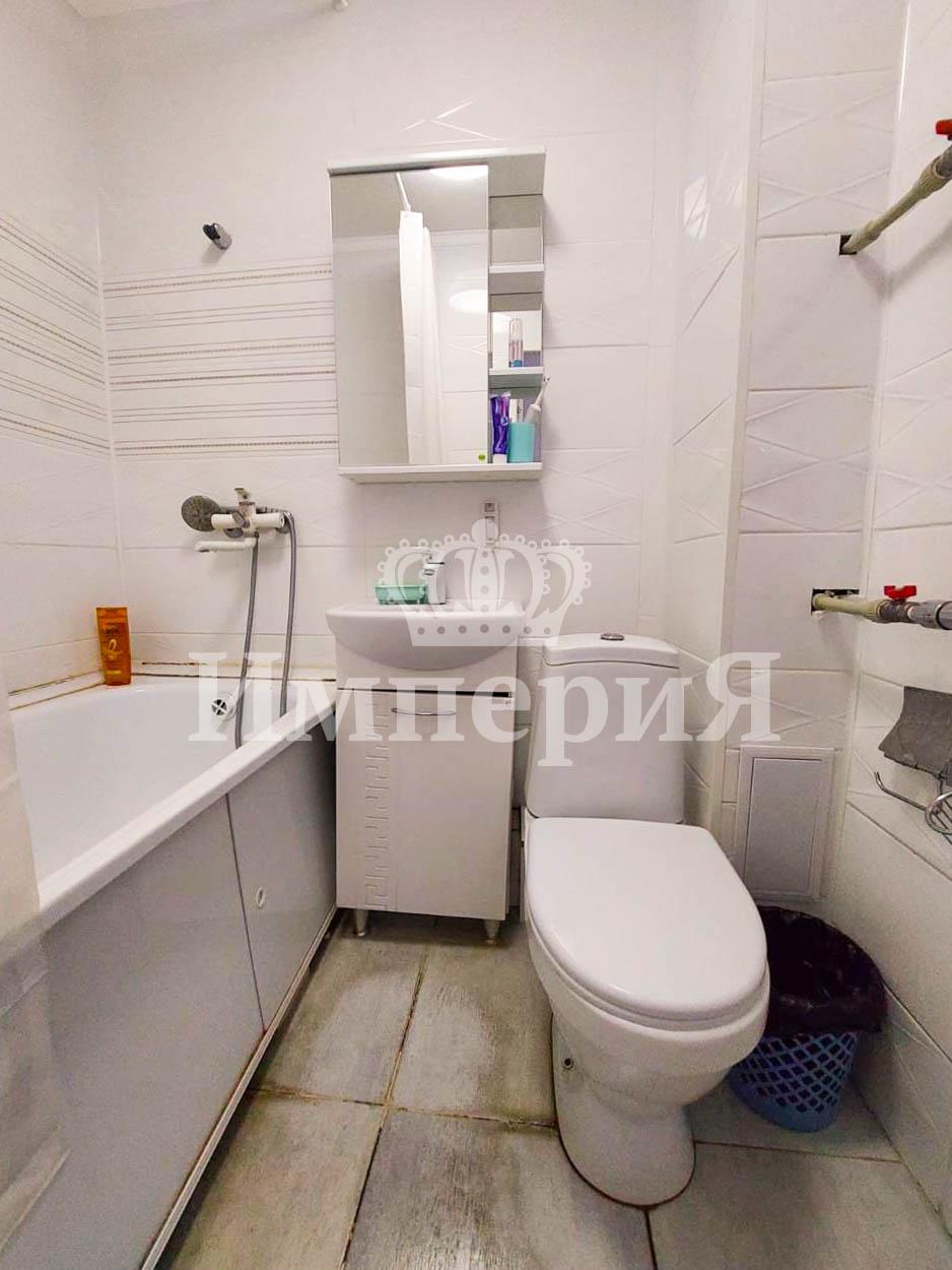 5-комнантная квартира, 97.0 м²,Толебаева за 34 000 000