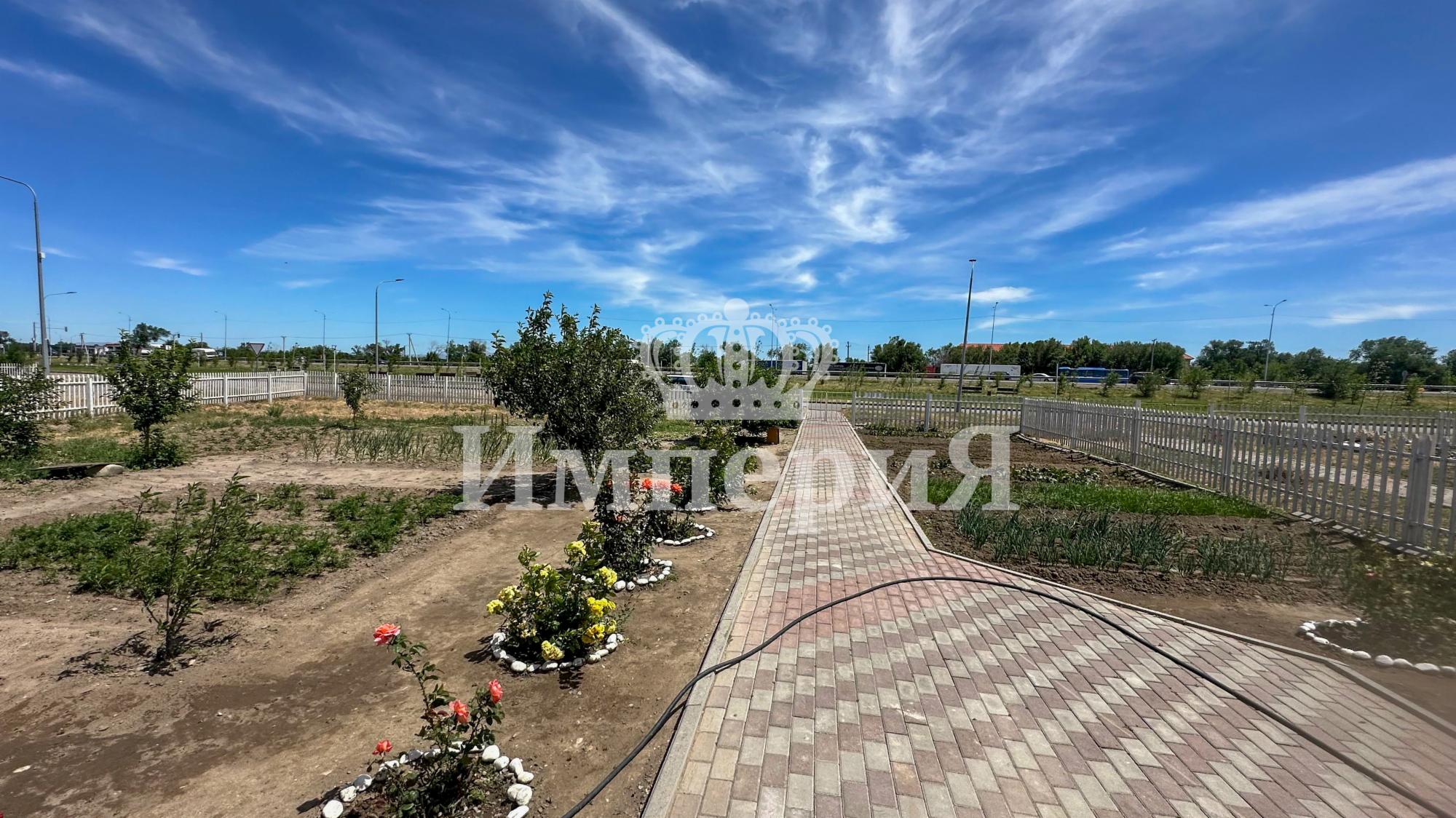 4-комнантный квартира, 145.0 м²,Абая за 30 000 000