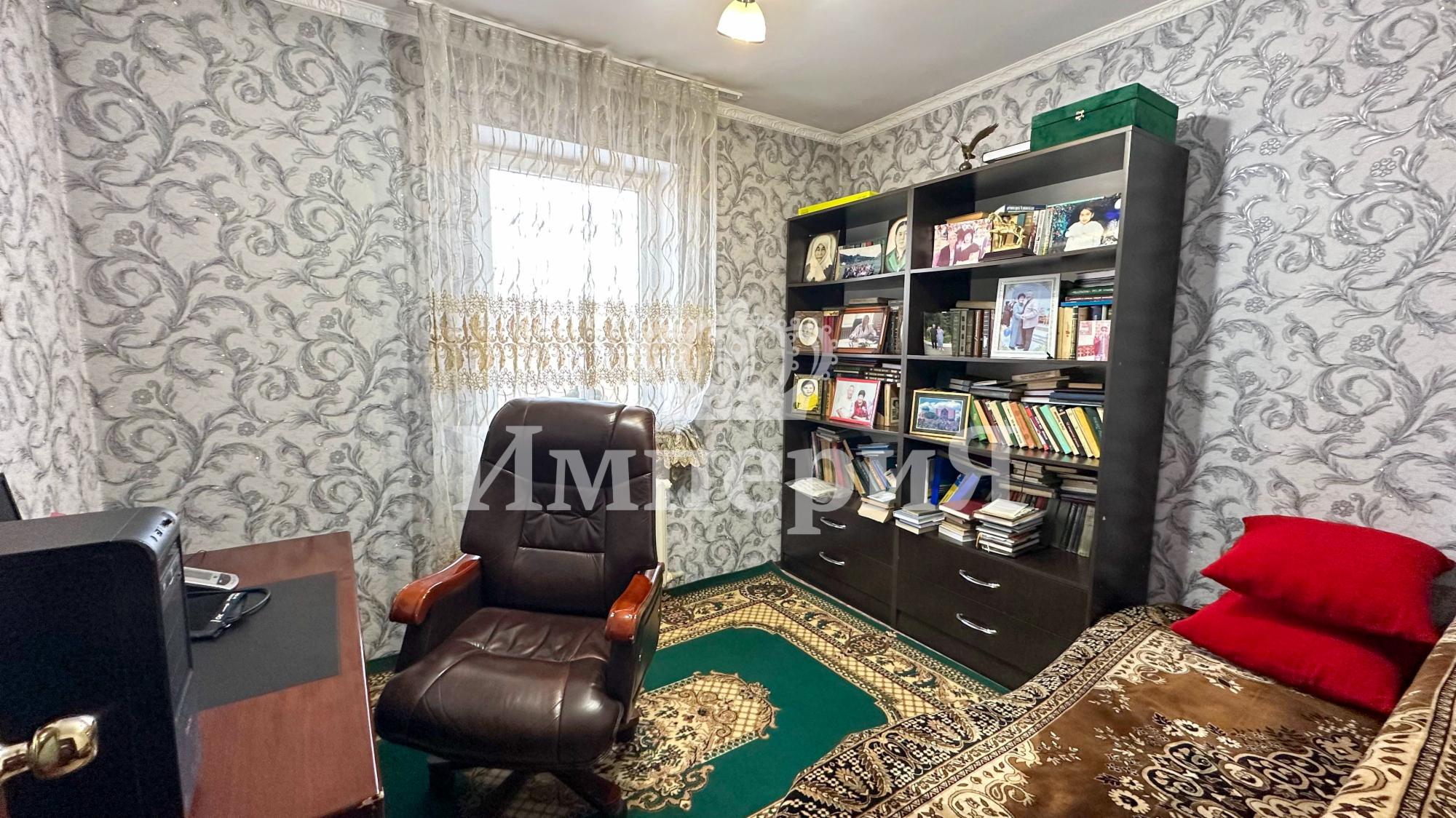 5-комнантный квартира, 218.0 м²,Ескельды Би за 80 000 000