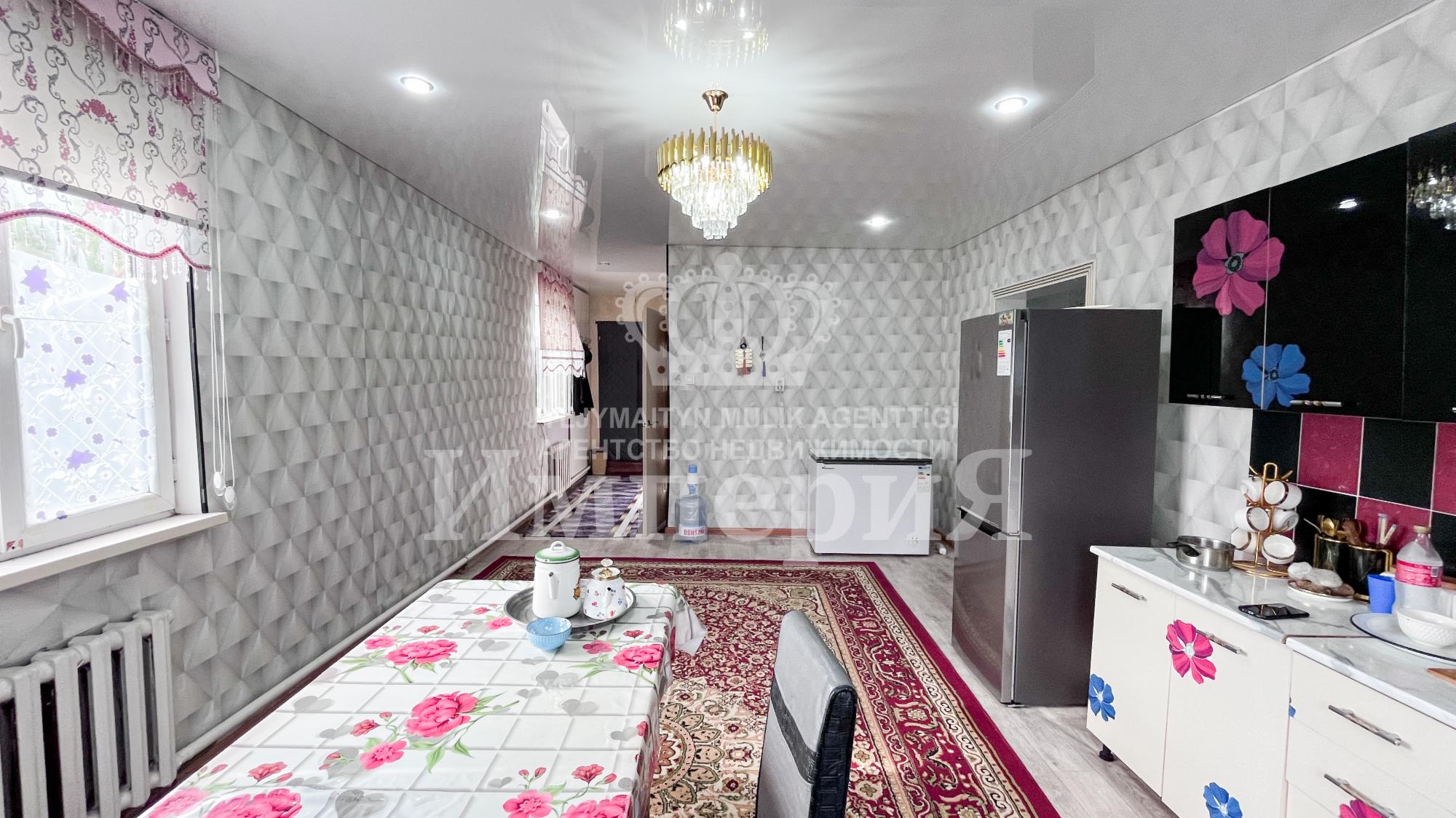 4-комнантный квартира, 122.0 м²,Подобедова за 23 000 000