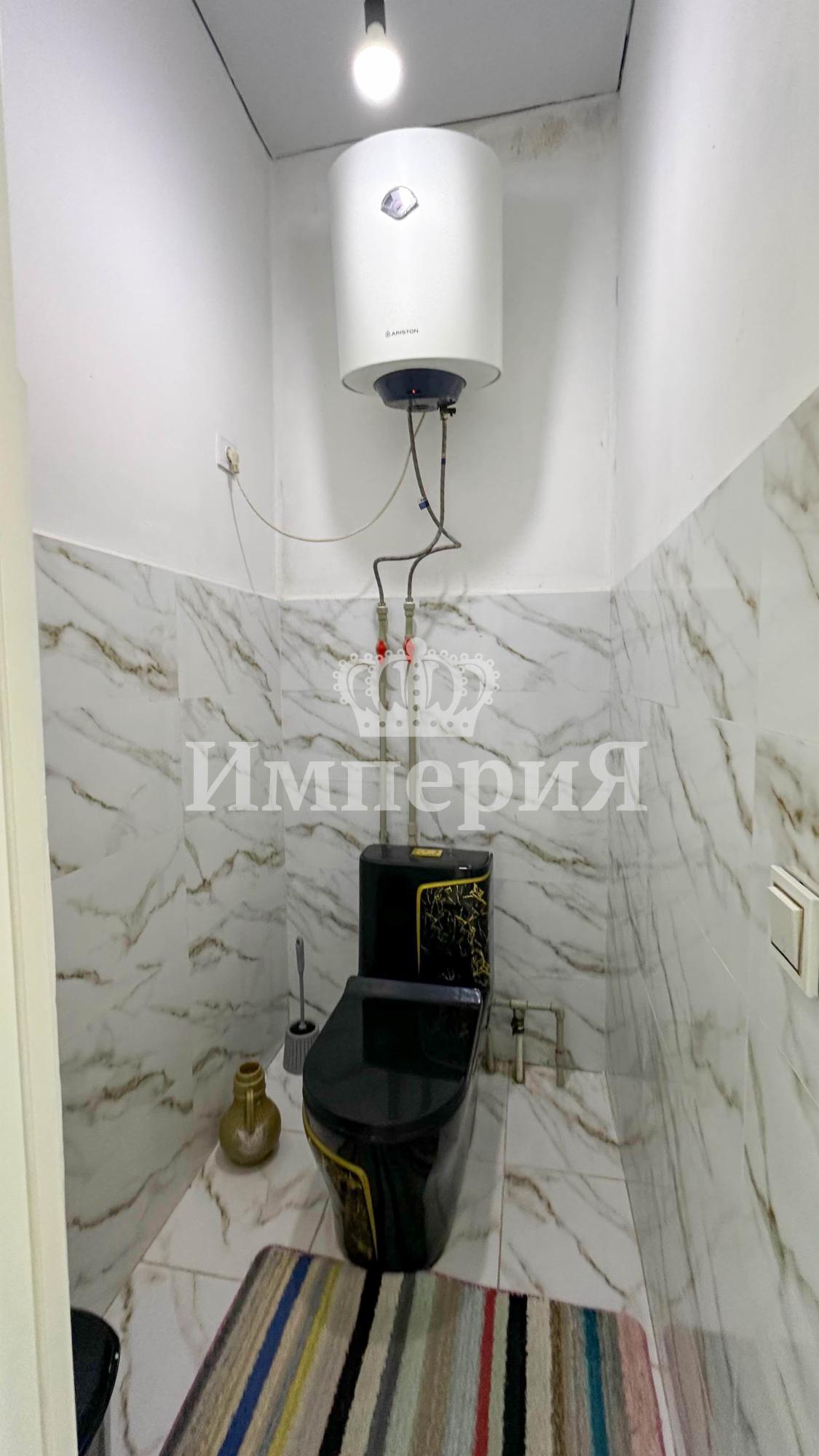 7-комнантный квартира, 220.0 м²,Абая за 40 000 000