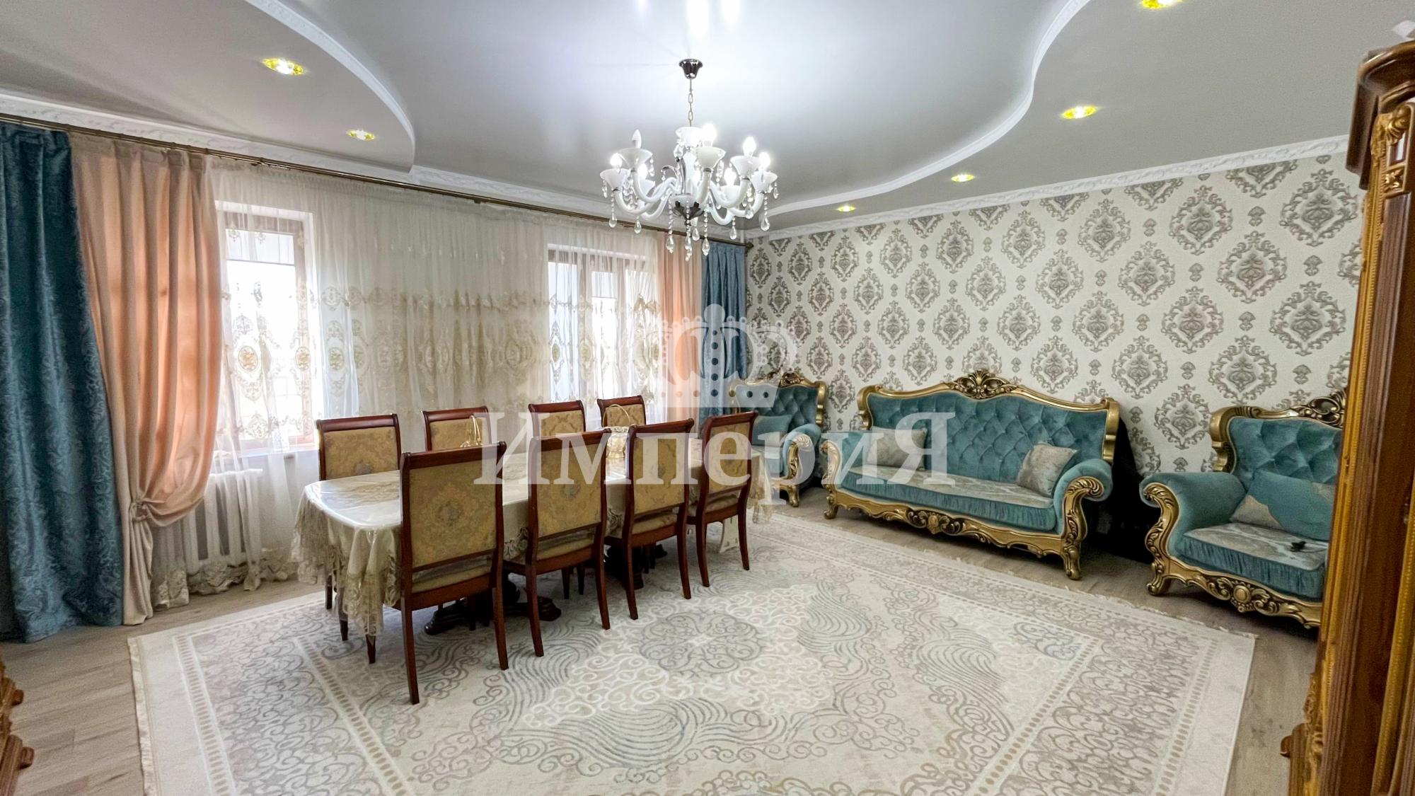 7-комнантный квартира, 293.1 м²,Есенберлина за 120 000 000