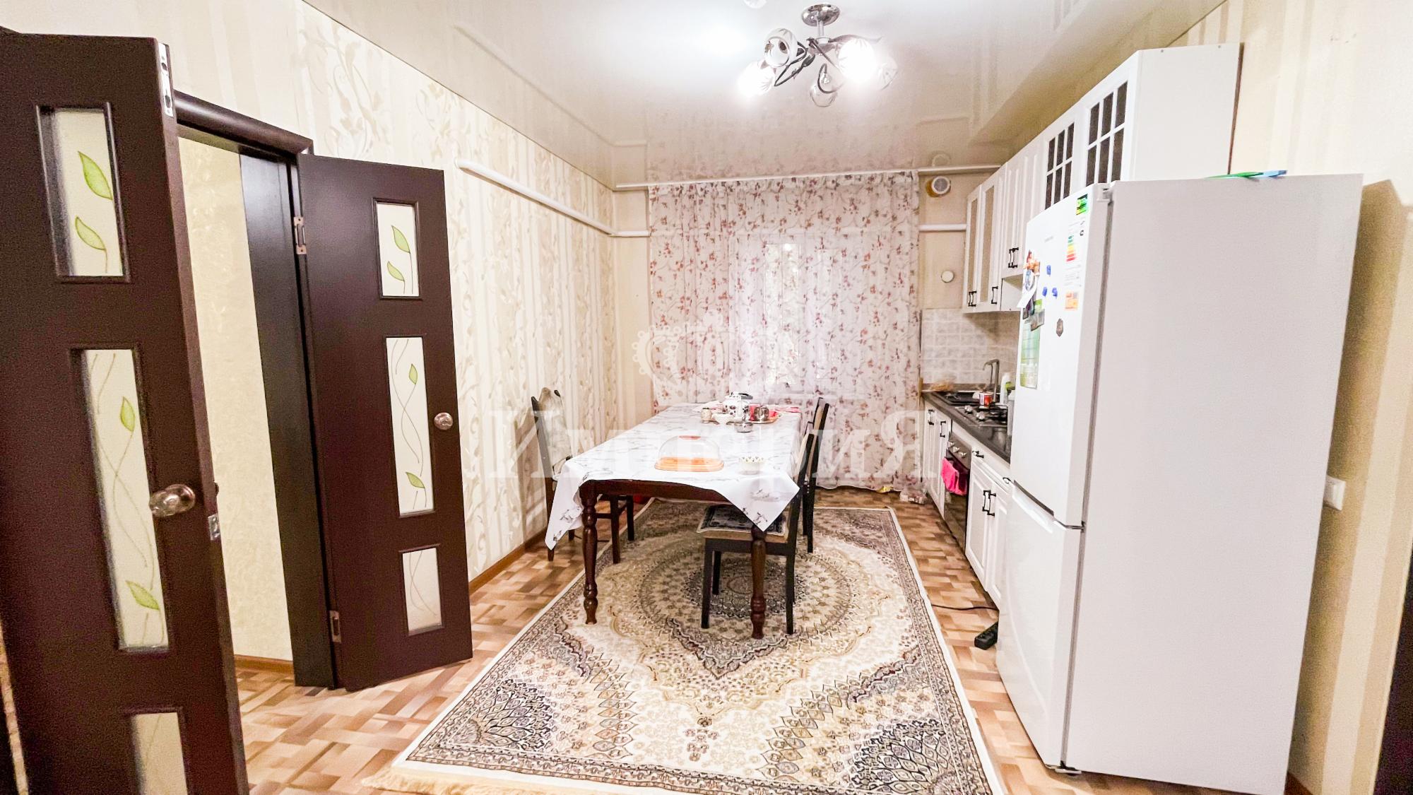 4-комнантный квартира, 120.0 м²,Казахстанская за 20 000 000