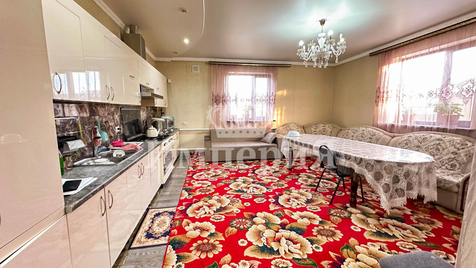 5-комнантный квартира, 192.0 м²,Салтанат за 60 000 000