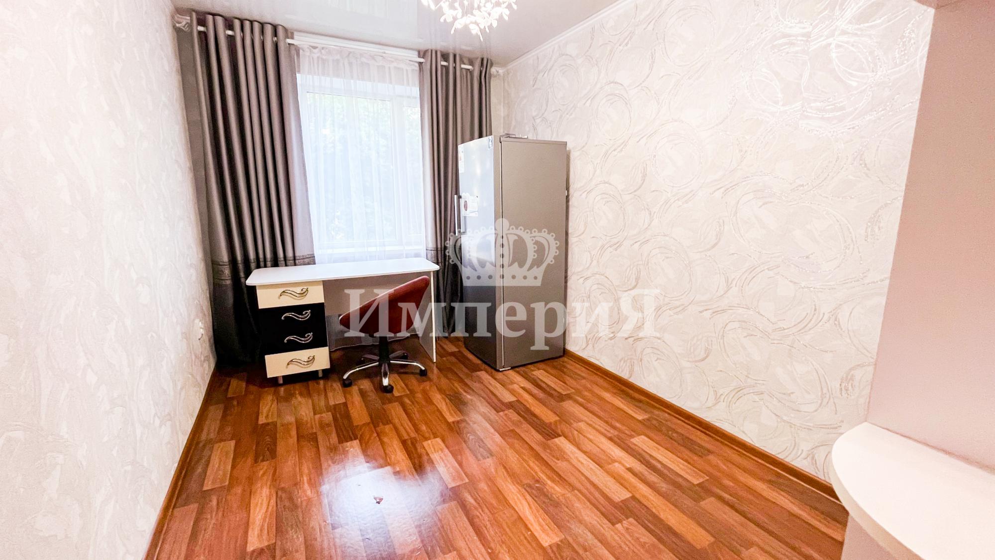 4-комнантная квартира, 80.0 м²,Казахстанская за 27 000 000