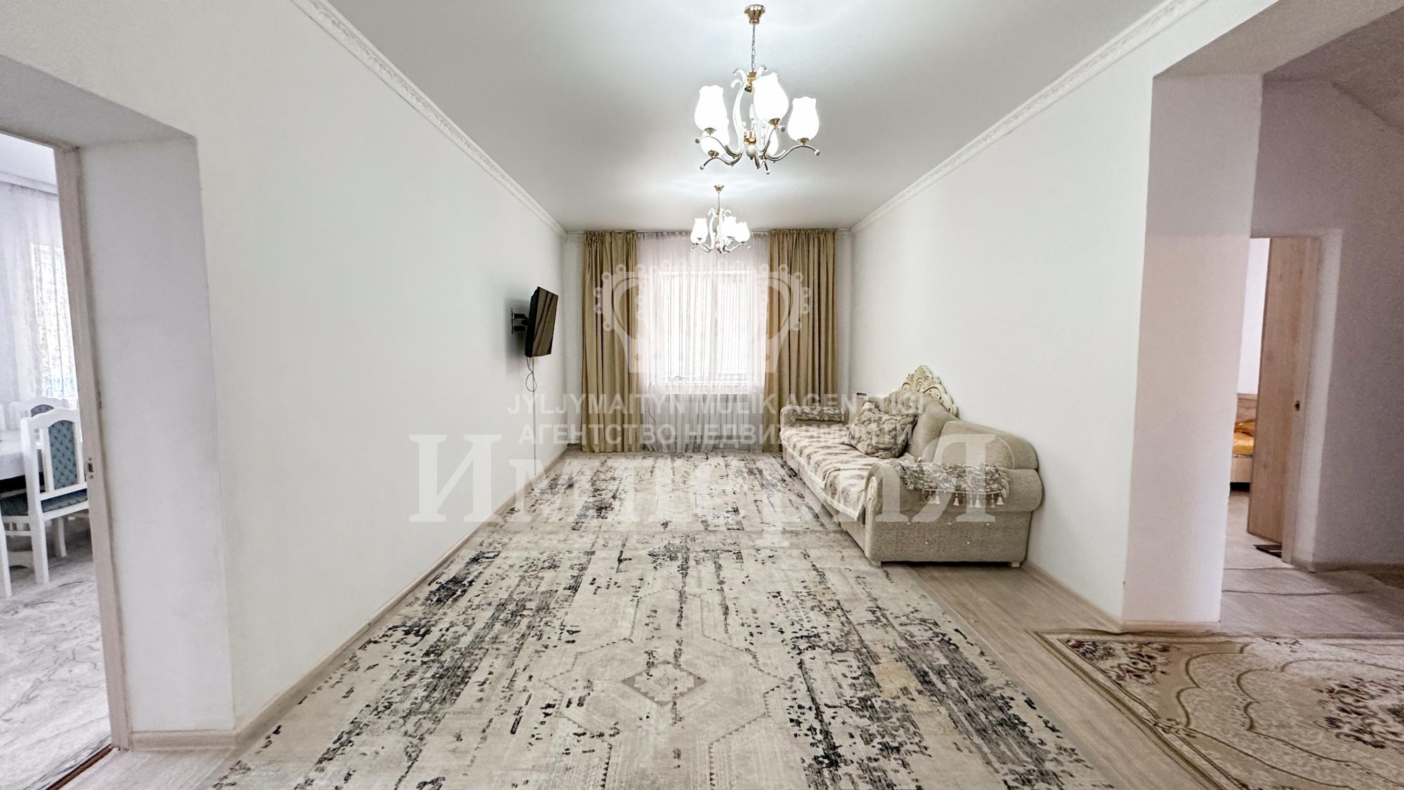 8-комнантный квартира, 249.0 м²,Акын Сара за 42 000 000
