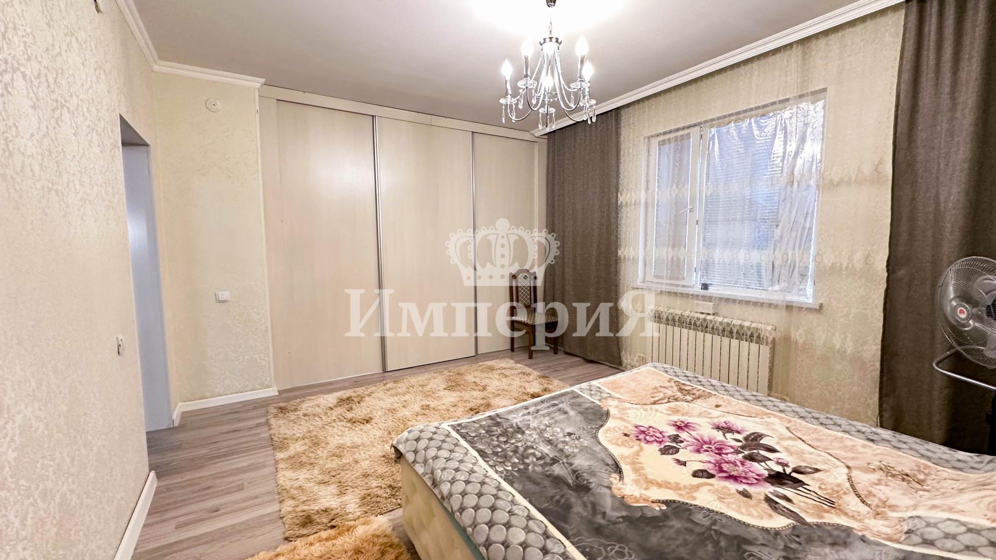 4-комнантный квартира, 158.0 м²,Абая за 27 000 000