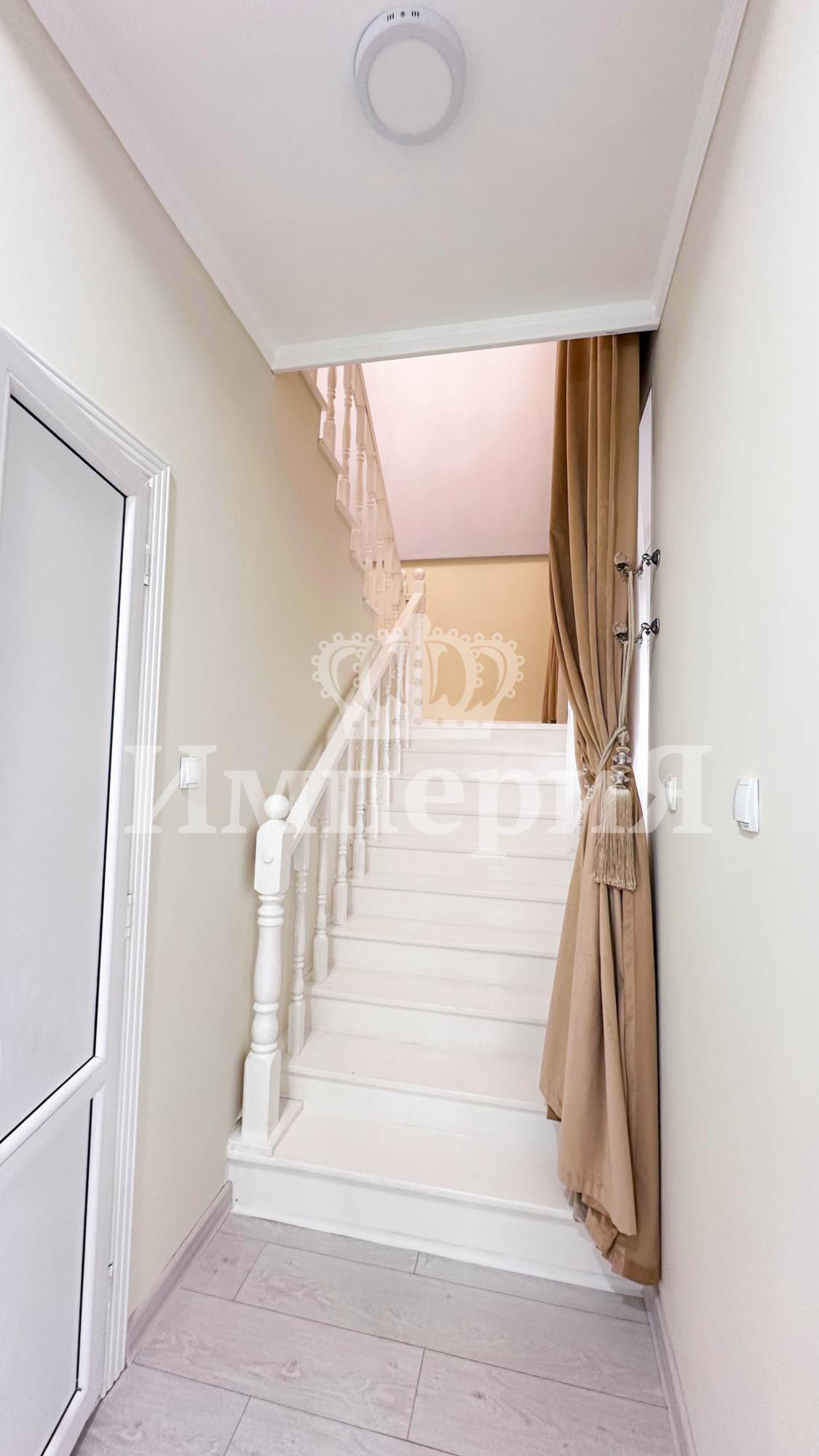 5-комнантная квартира, 176.0 м²,Назарбаева за 53 000 000