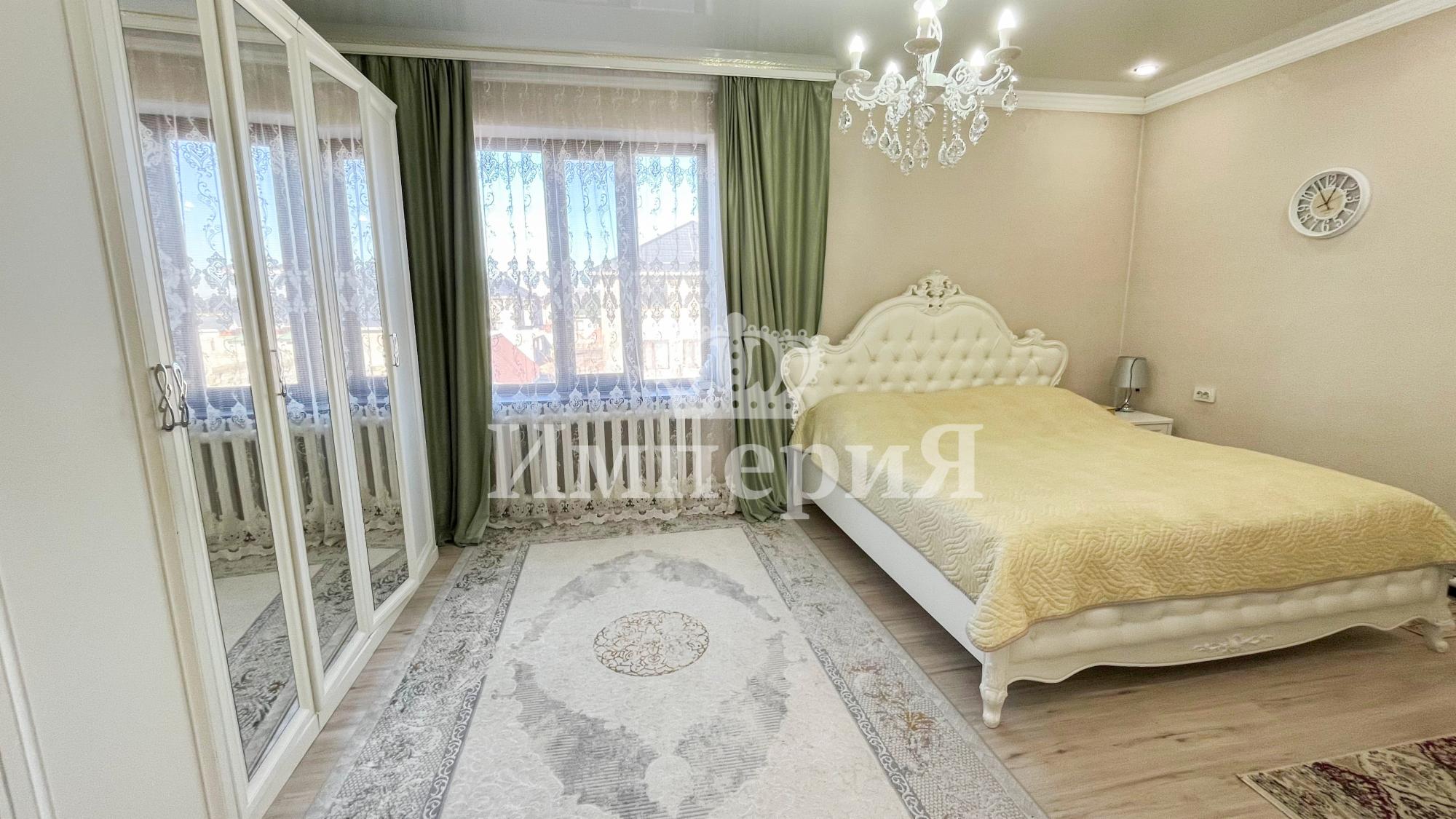 7-комнантный квартира, 293.1 м²,Есенберлина за 120 000 000