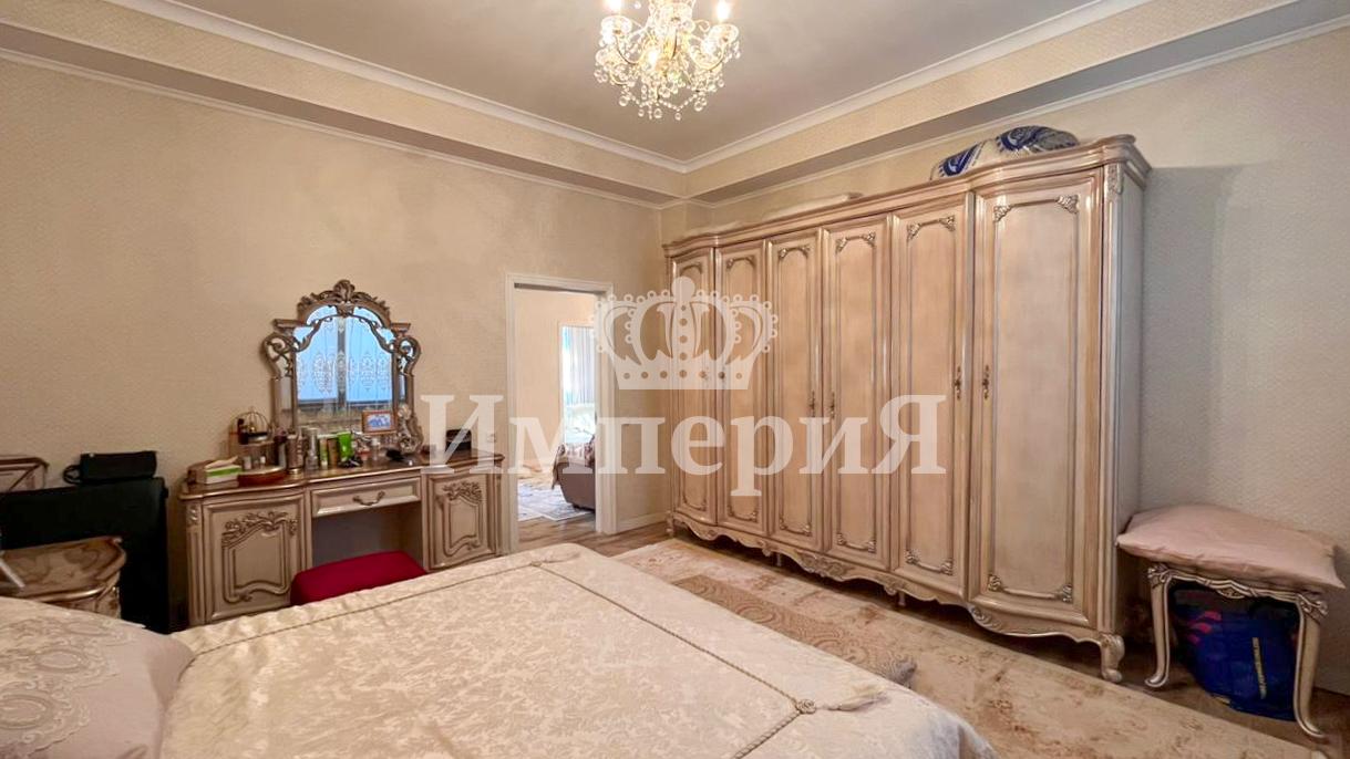 5-комнантный квартира, 168.0 м²,Казыбаева за 70 000 000